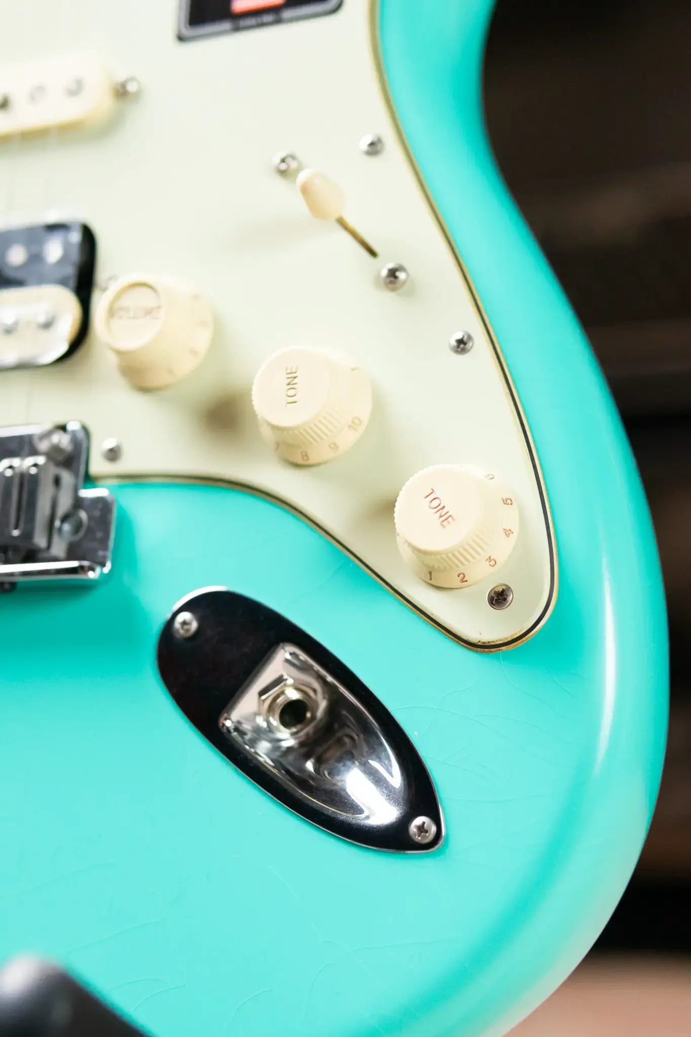 Fender American Ultra Luxe '60s Stratocaster HSS, Rosewood Fingerboard Electric Guitar - Sea Foam Green with Deluxe Hardshell Case