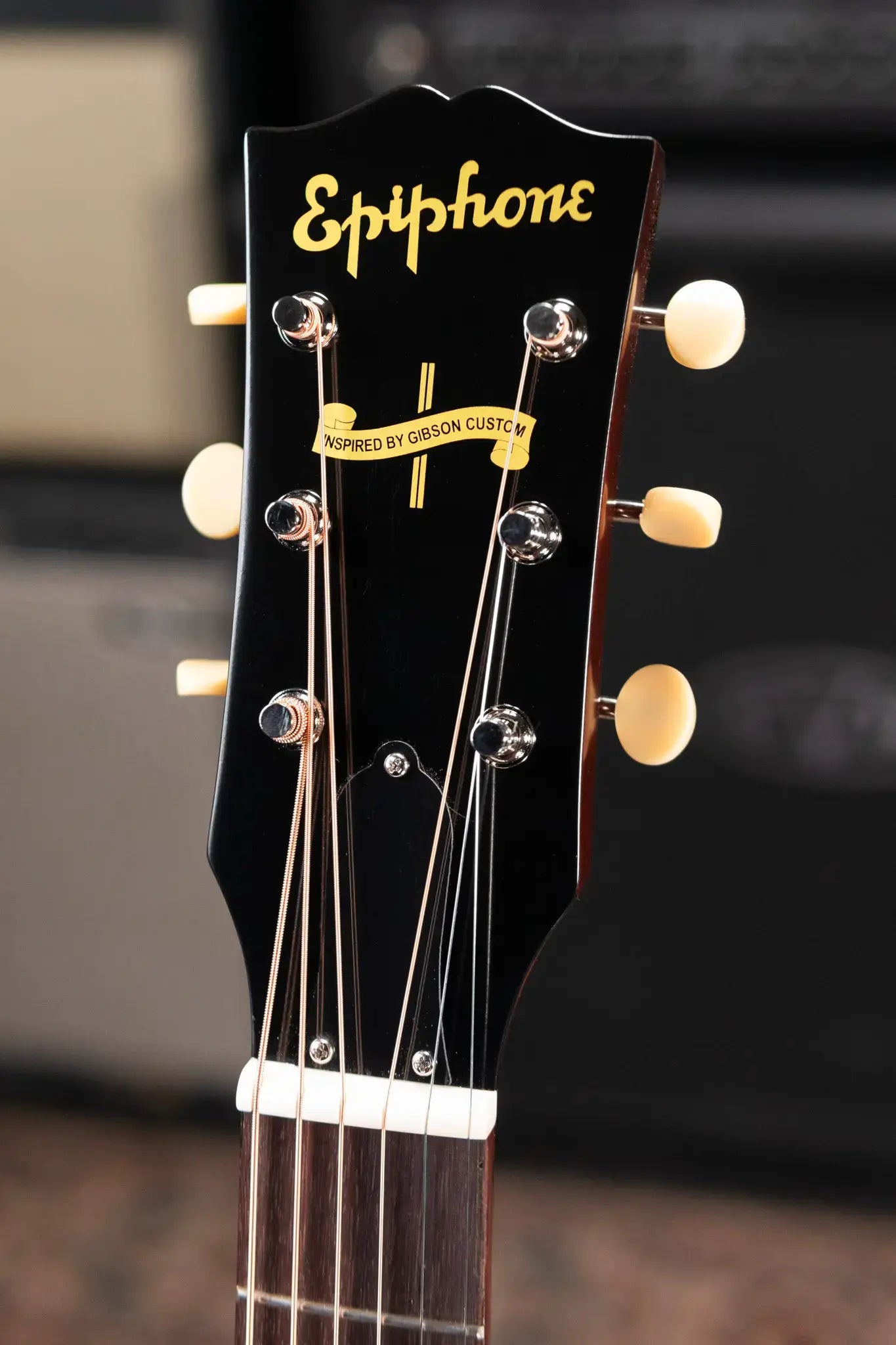 Epiphone 1942 Banner J-45 Reissue Acoustic/Electric Guitar - Vintage Sunburst with Hardshell Case