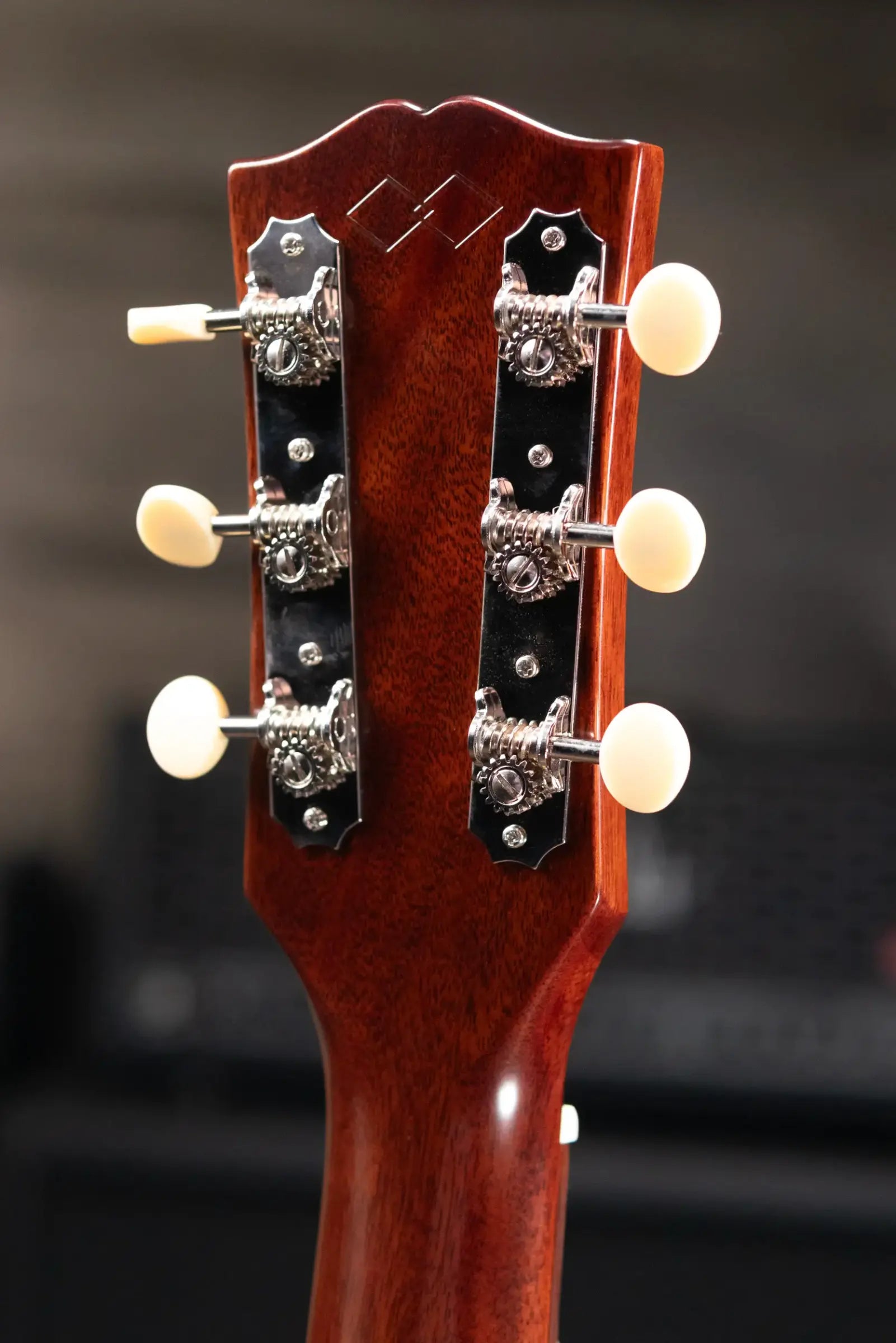 Epiphone 1942 Banner J-45 Reissue Acoustic/Electric Guitar - Vintage Sunburst with Hardshell Case