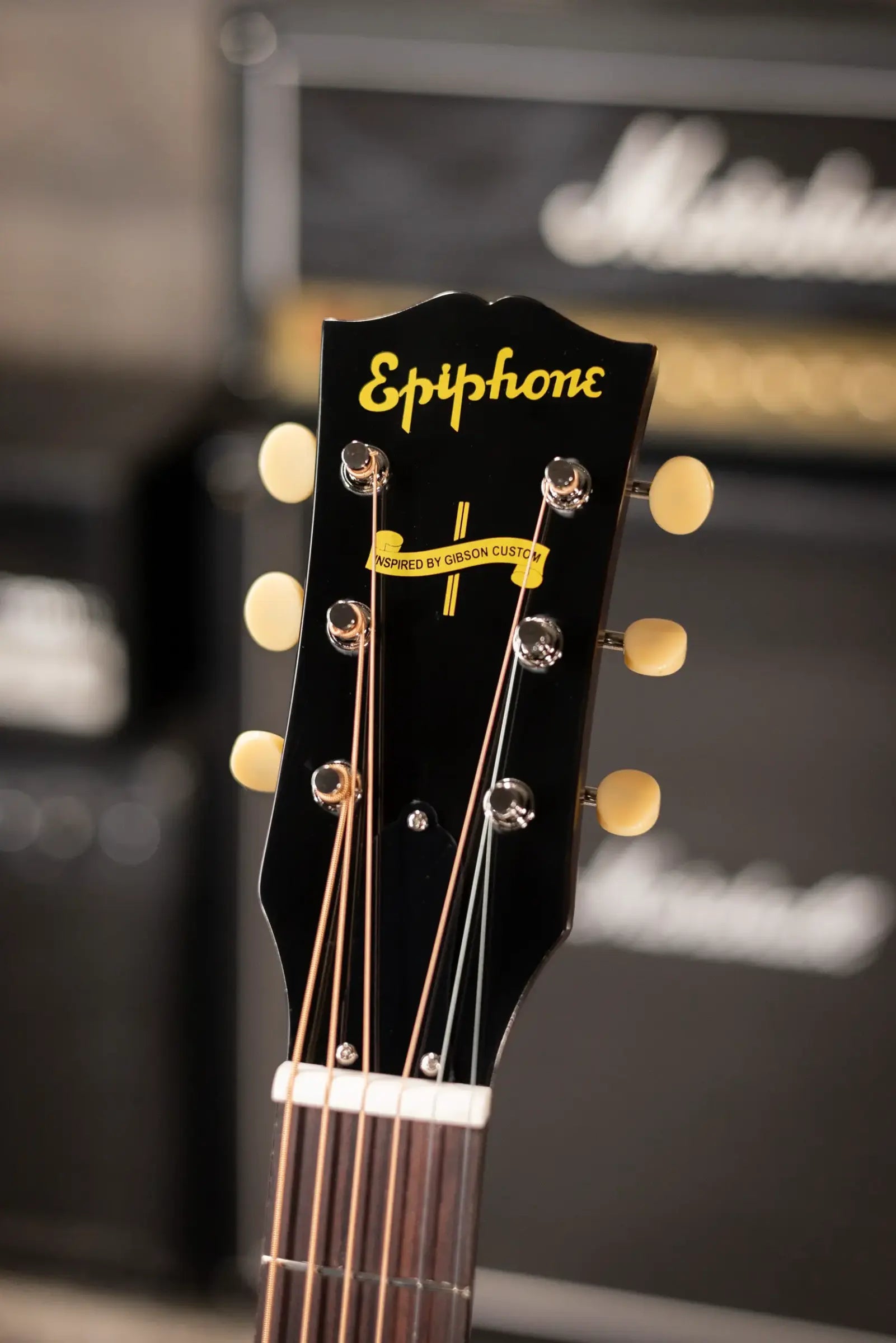 Epiphone 1942 Banner J-45 Reissue Acoustic/Electric Guitar - Vintage Sunburst with Hardshell Case