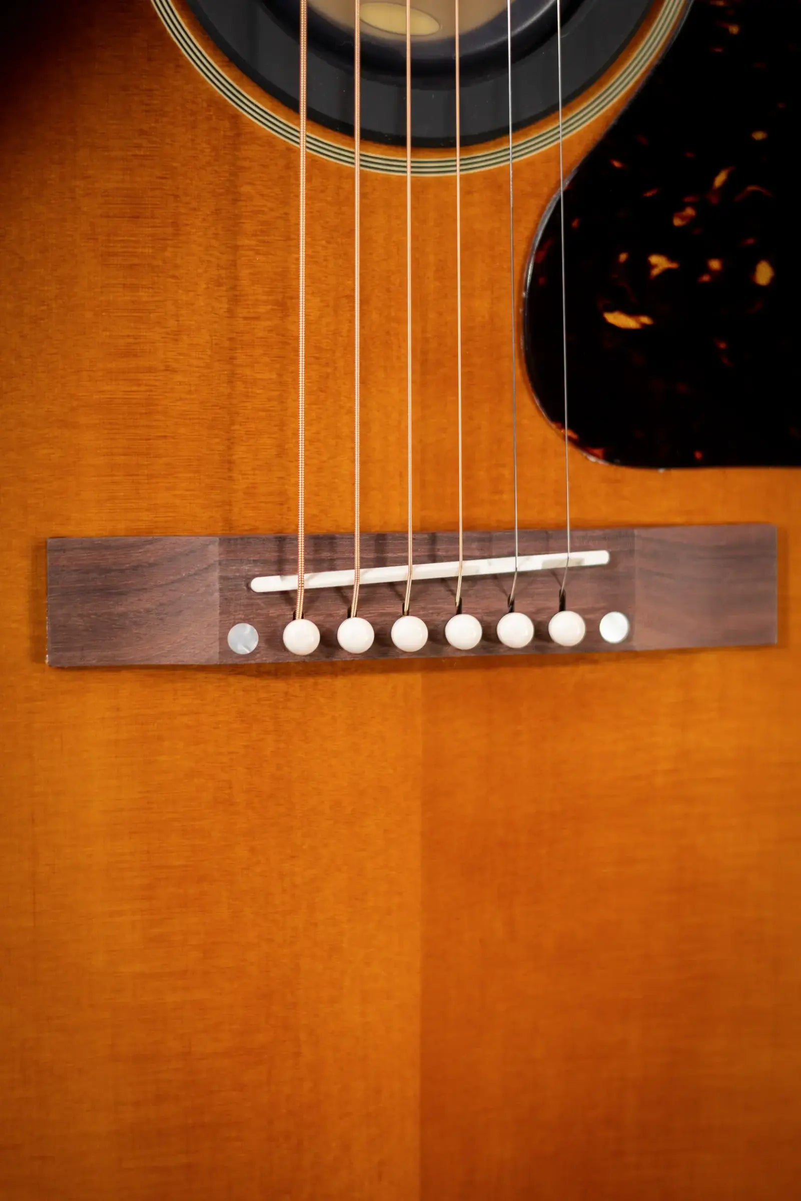 Epiphone 1942 Banner J-45 Reissue Acoustic/Electric Guitar - Vintage Sunburst with Hardshell Case