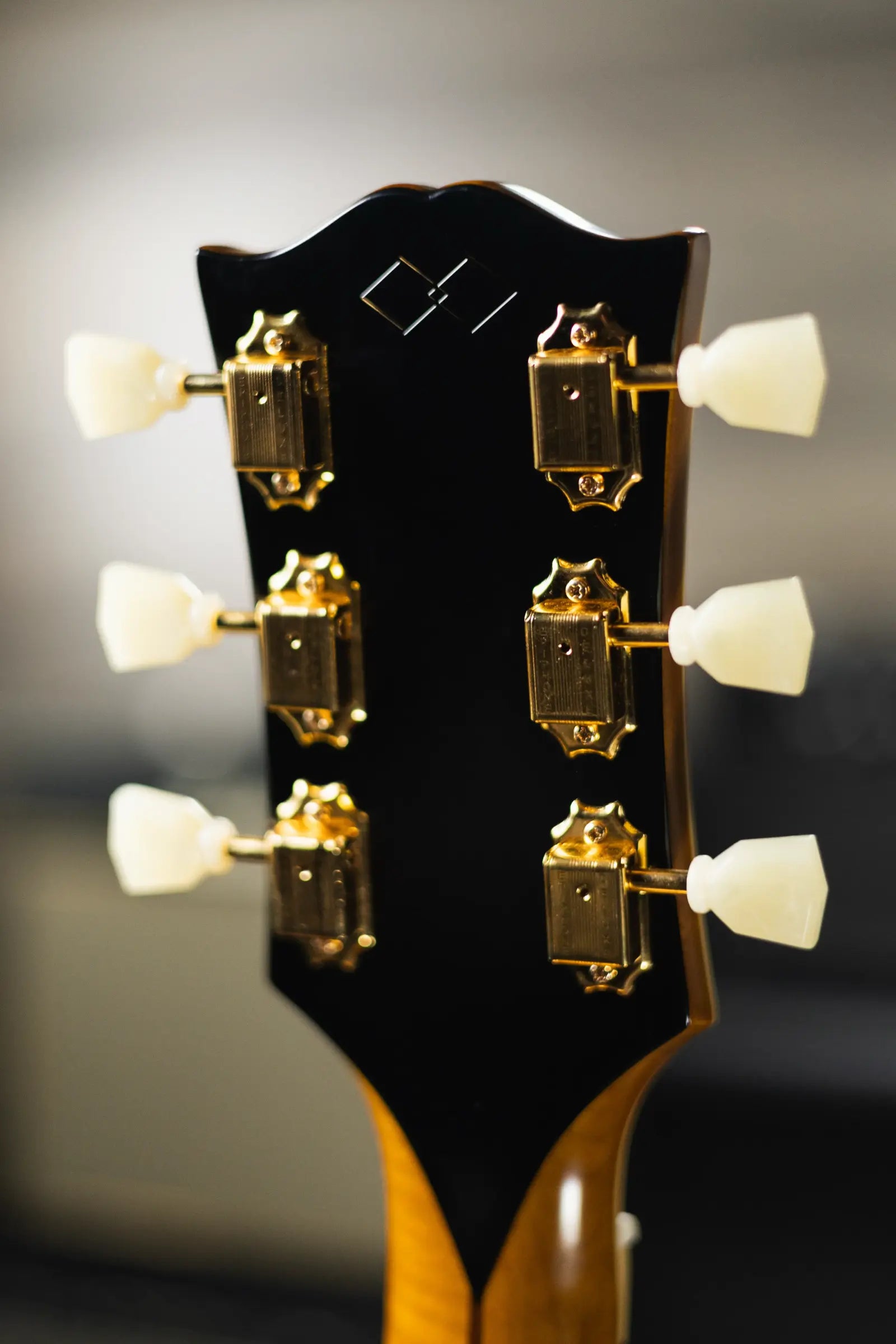 Epiphone 1957 SJ-200 Reissue Acoustic/Electric Guitar - Antique Natural with Hardshell Case