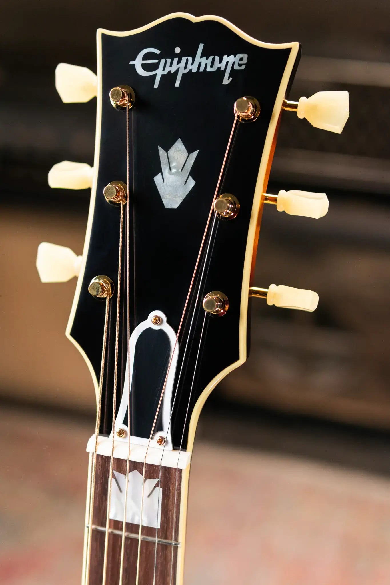 Epiphone 1957 SJ-200 Reissue Acoustic/Electric Guitar - Vintage Sunburst with Hardshell Case