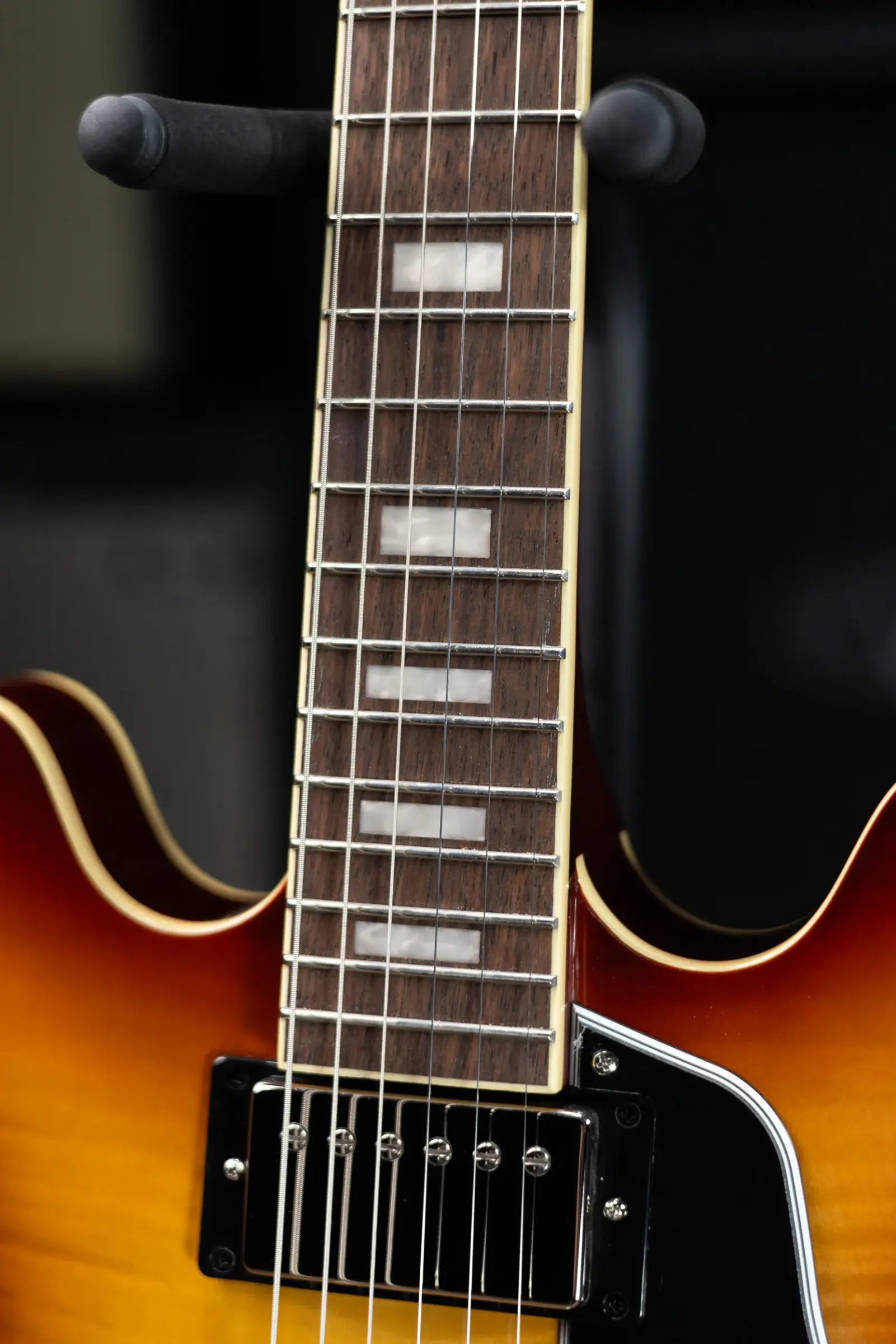 Epiphone ES-335 Figured Semi-Hollow Electric Guitar - Raspberry Tea Burst