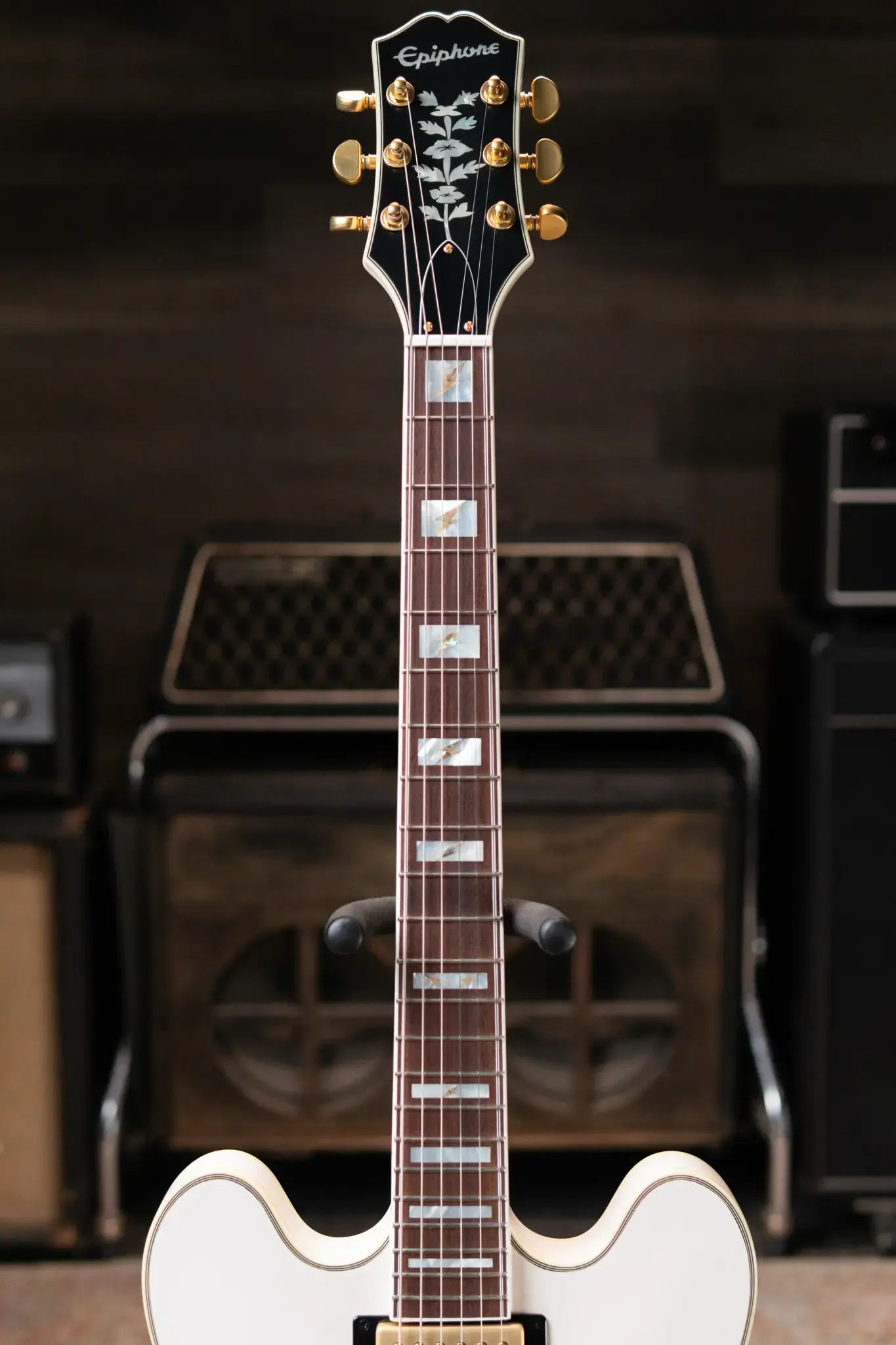 Epiphone Emily Wolfe "White Wolf" Sheraton - Aged Bone White with EpiLite Case