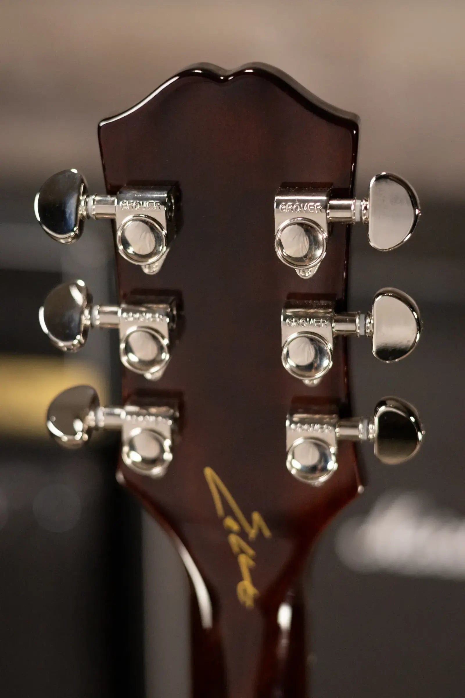 Epiphone Eric Church Signature Hummingbird Dark Studio Acoustic/Electric Guitar - Cobra Burst with Hardshell Case
