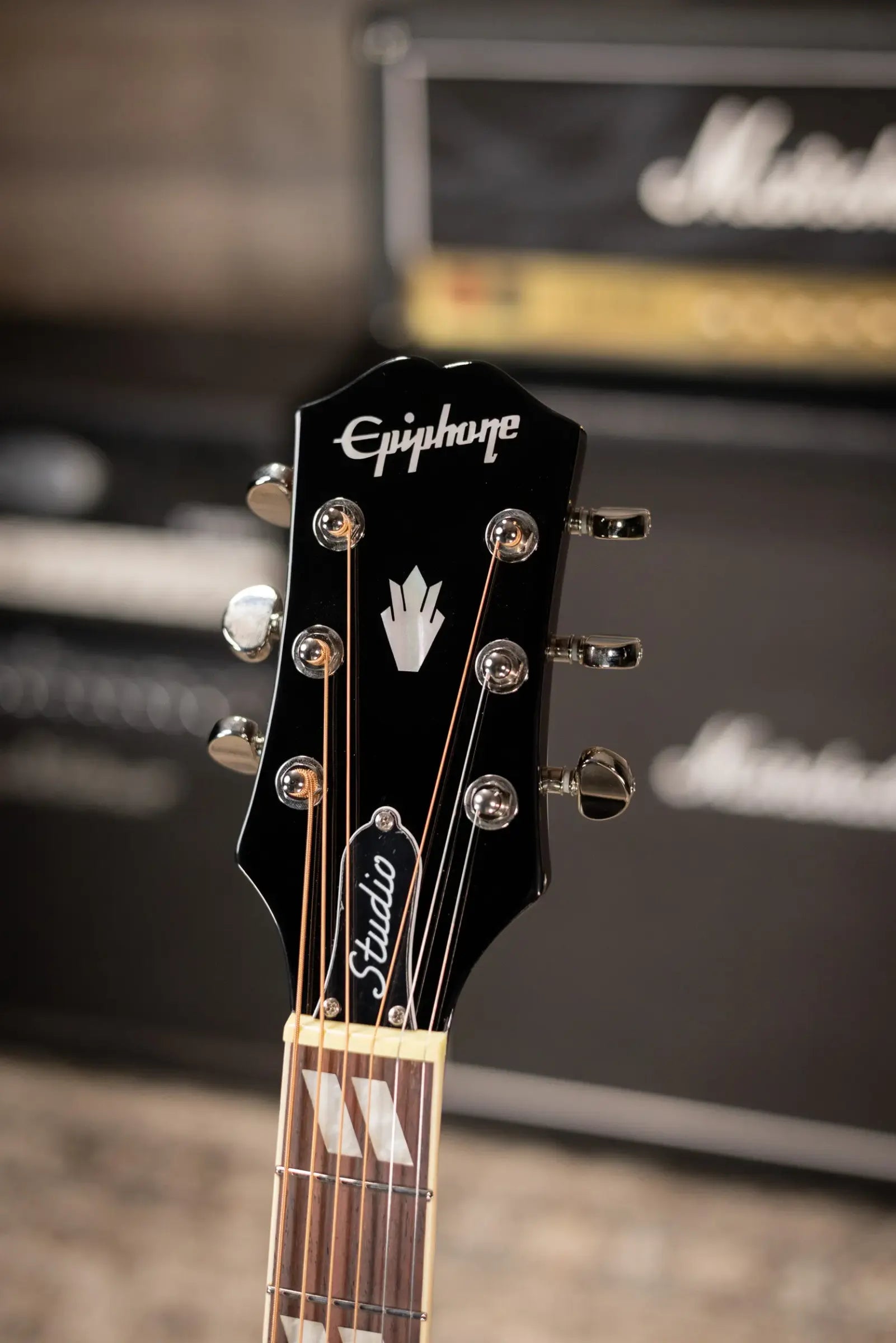 Epiphone Hummingbird Studio Acoustic/Electric Guitar - Antique Natural with Gig Bag