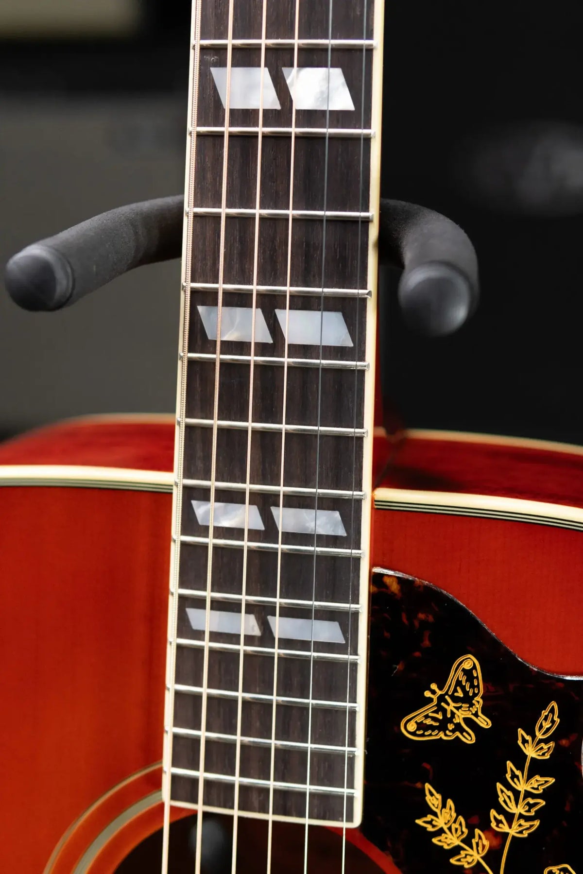 Epiphone Inspired by Gibson 1960 Hummingbird Reissue Acoustic/Electric Guitar - Heritage Cherry Sunburst with Hardshell Case