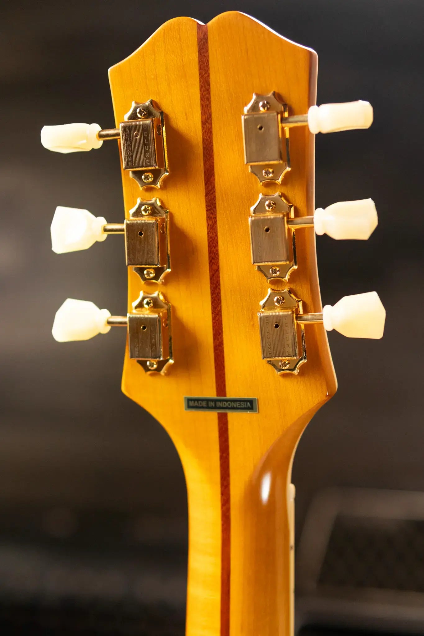 Epiphone J-200 Acoustic/Electric Guitar - Aged Antique Natural Gloss
