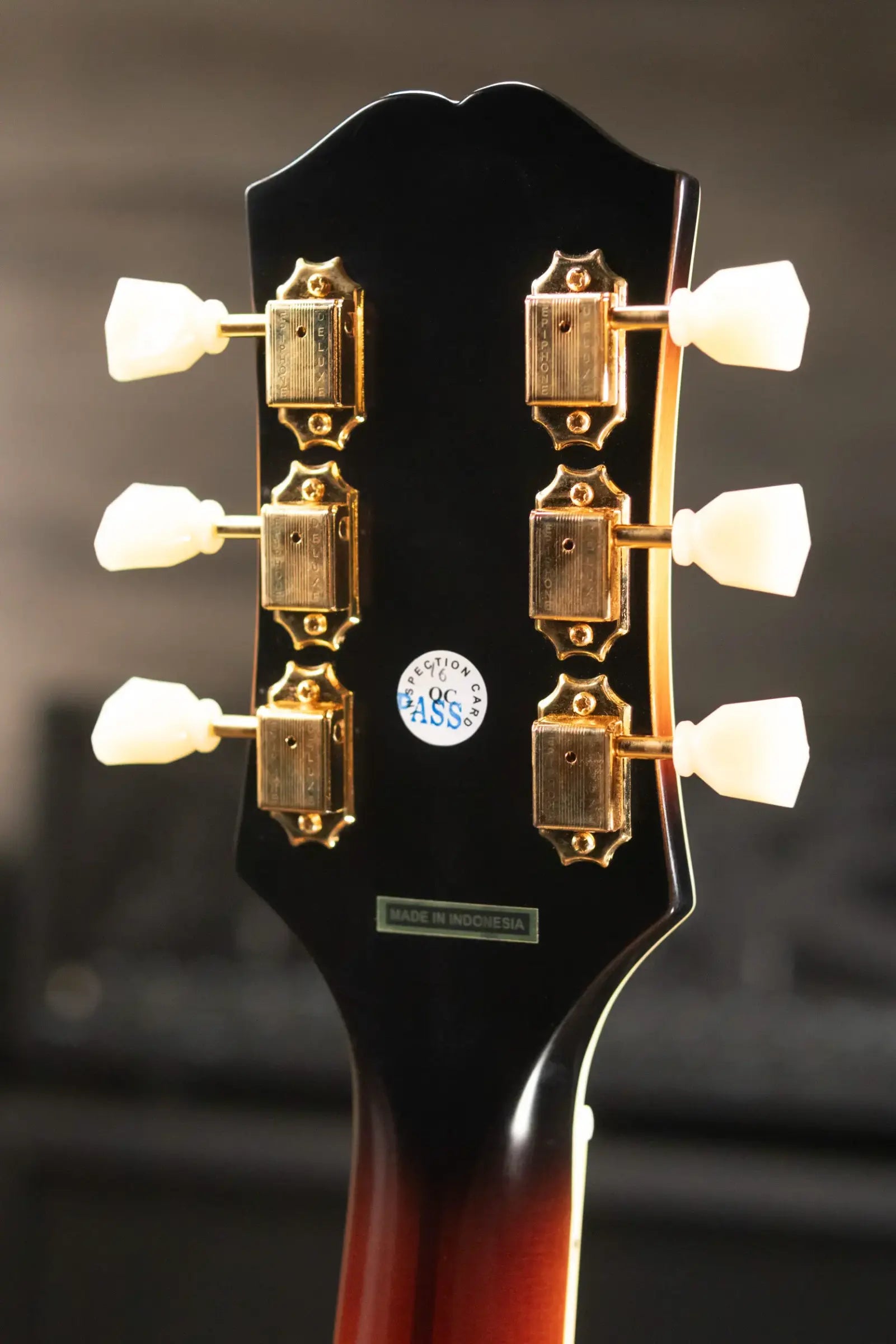 Epiphone J-200 Acoustic/Electric Guitar -  Aged Vintage Sunburst Gloss