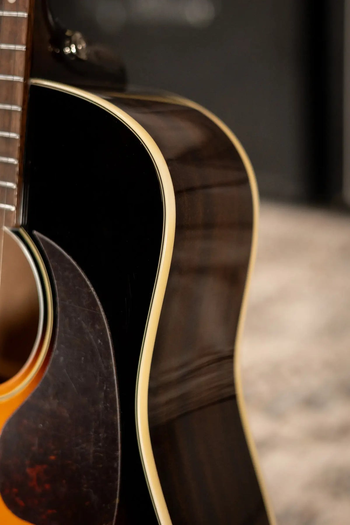 Epiphone J-45 Express Acoustic Guitar - Vintage Sunburst with Gig Bag