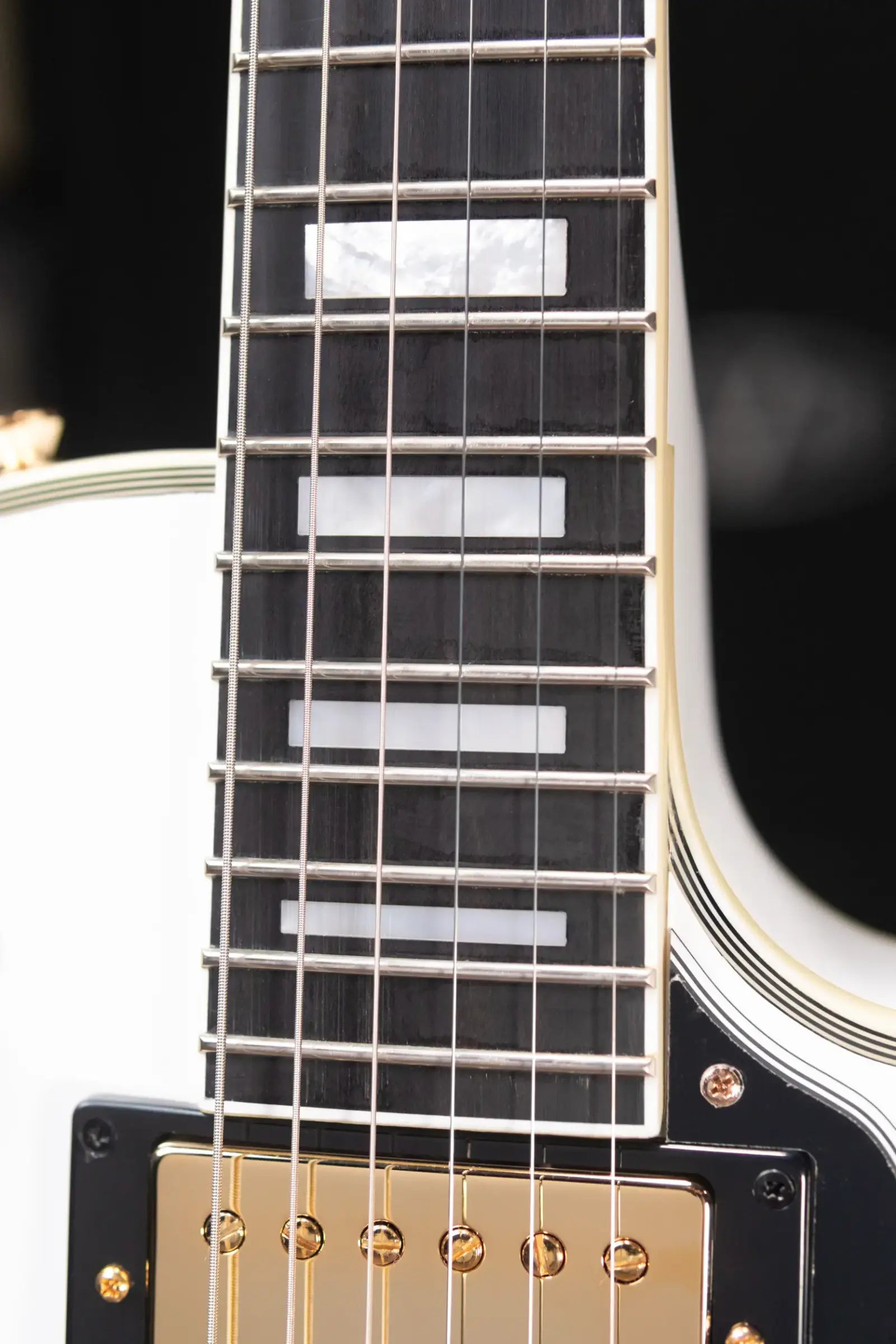 Epiphone Les Paul Custom Electric Guitar - Alpine White with Hardshell Case