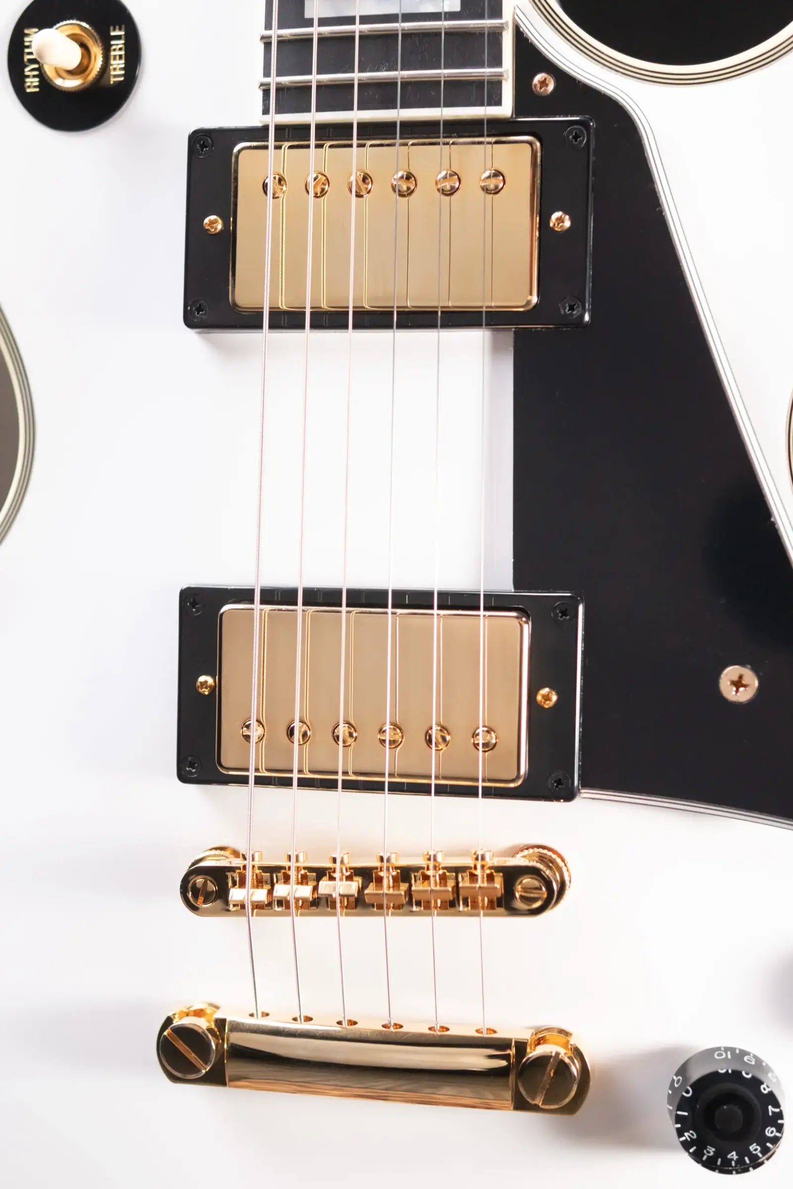 Epiphone Les Paul Custom Electric Guitar - Alpine White with Hardshell Case