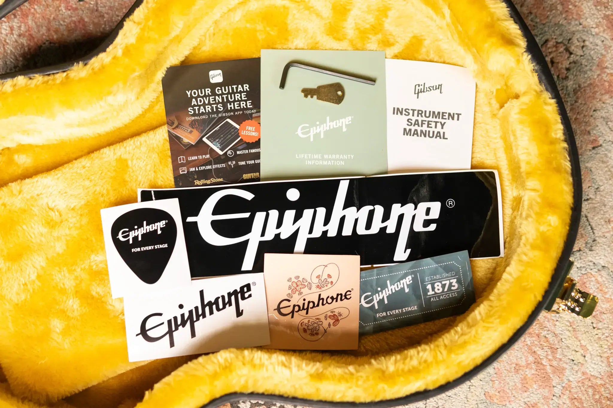 Epiphone Les Paul Custom Electric Guitar - Alpine White with Hardshell Case