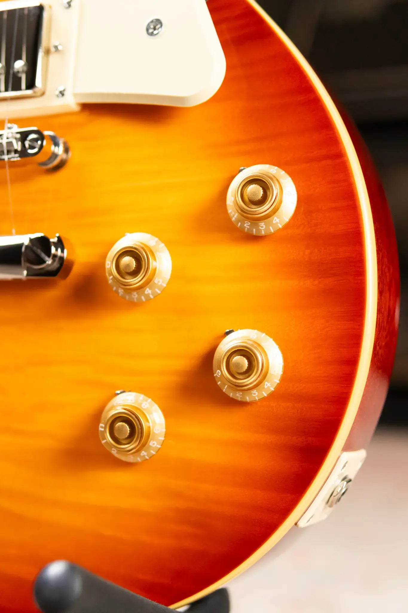 Epiphone Les Paul Standard 50s Figured Electric Guitar - Washed Cherry Sunburst with Gig Bag