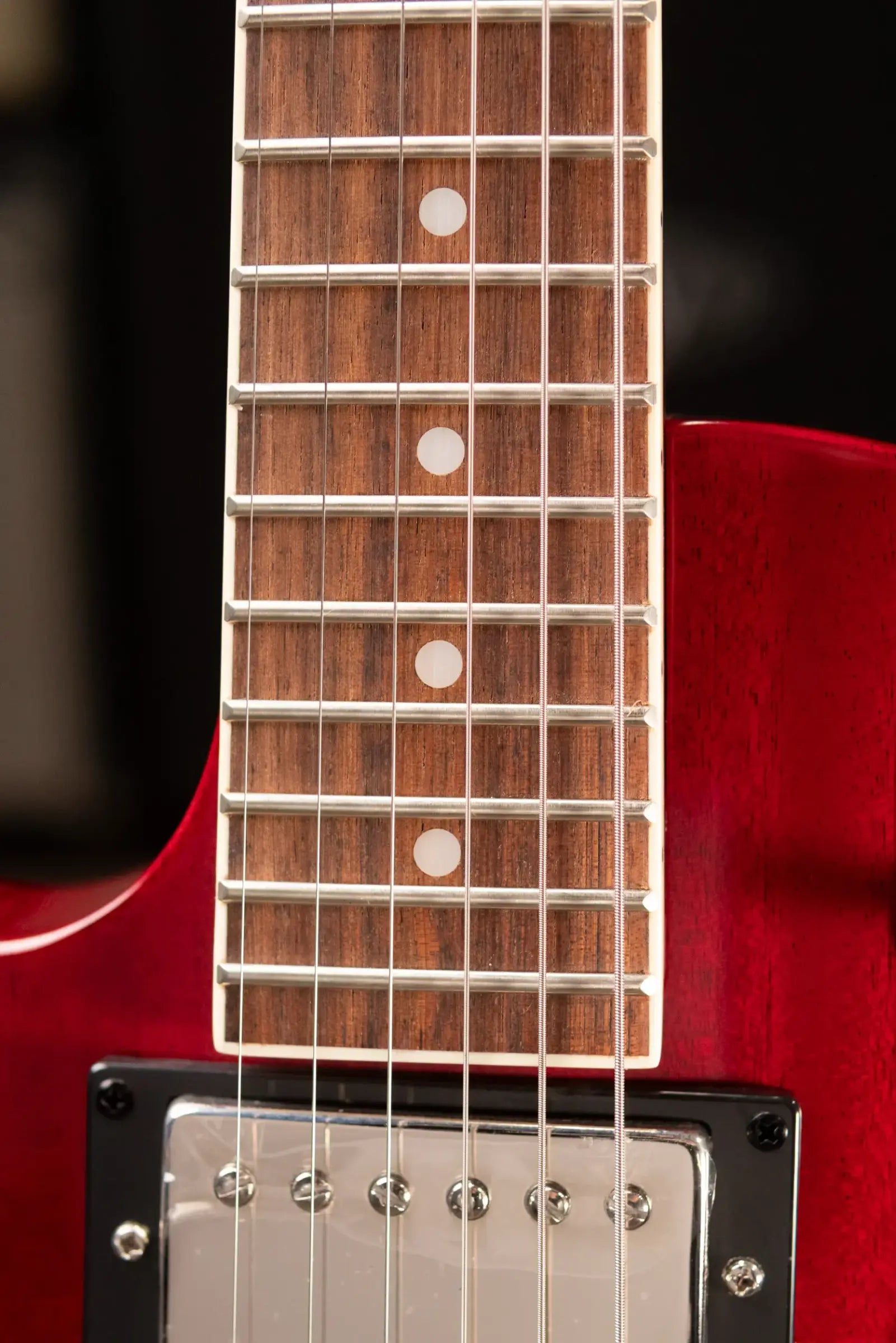 Epiphone Les Paul Tribute Left-Handed Electric Guitar - Heritage Cherry Sunburst