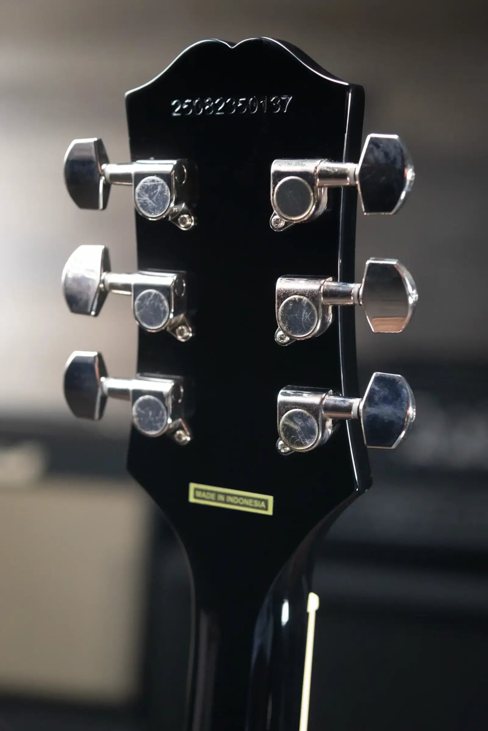 Epiphone Les Paul Tribute Plus Electric Guitar - Transparent Ebony