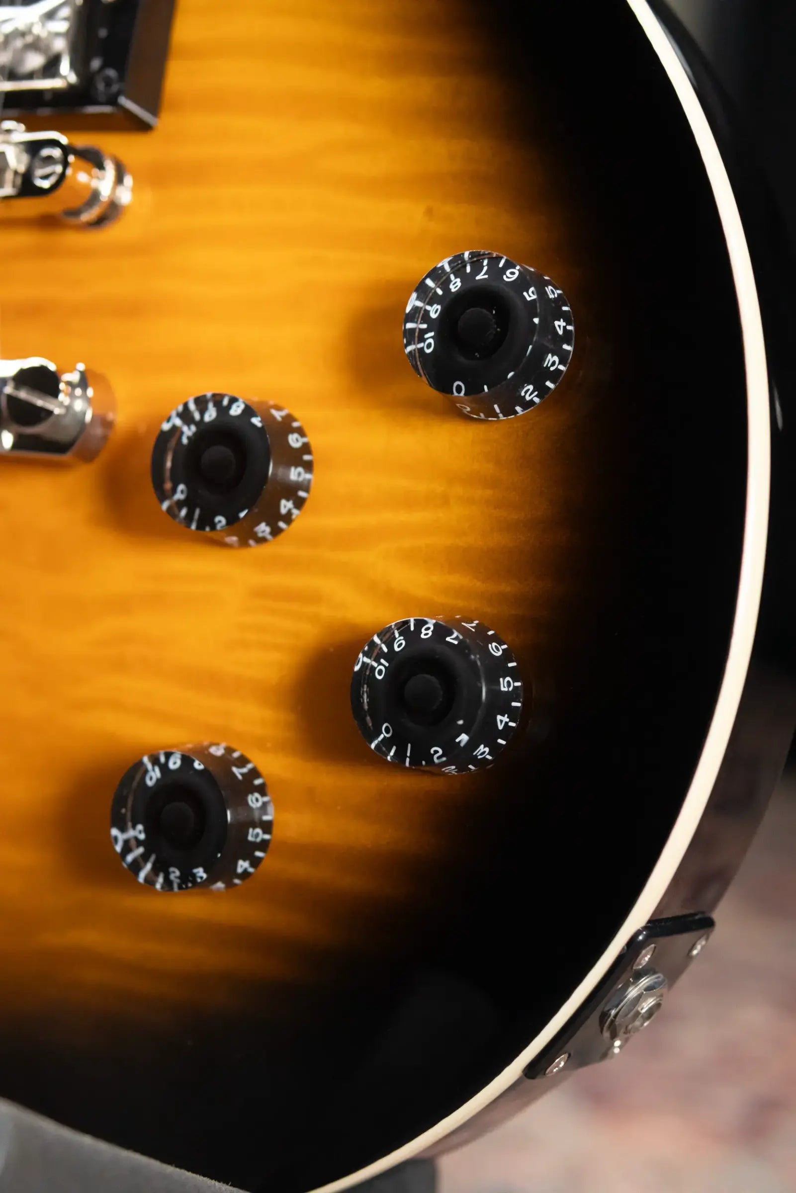 Epiphone Les Paul Tribute Plus Electric Guitar - Vintage Sunburst