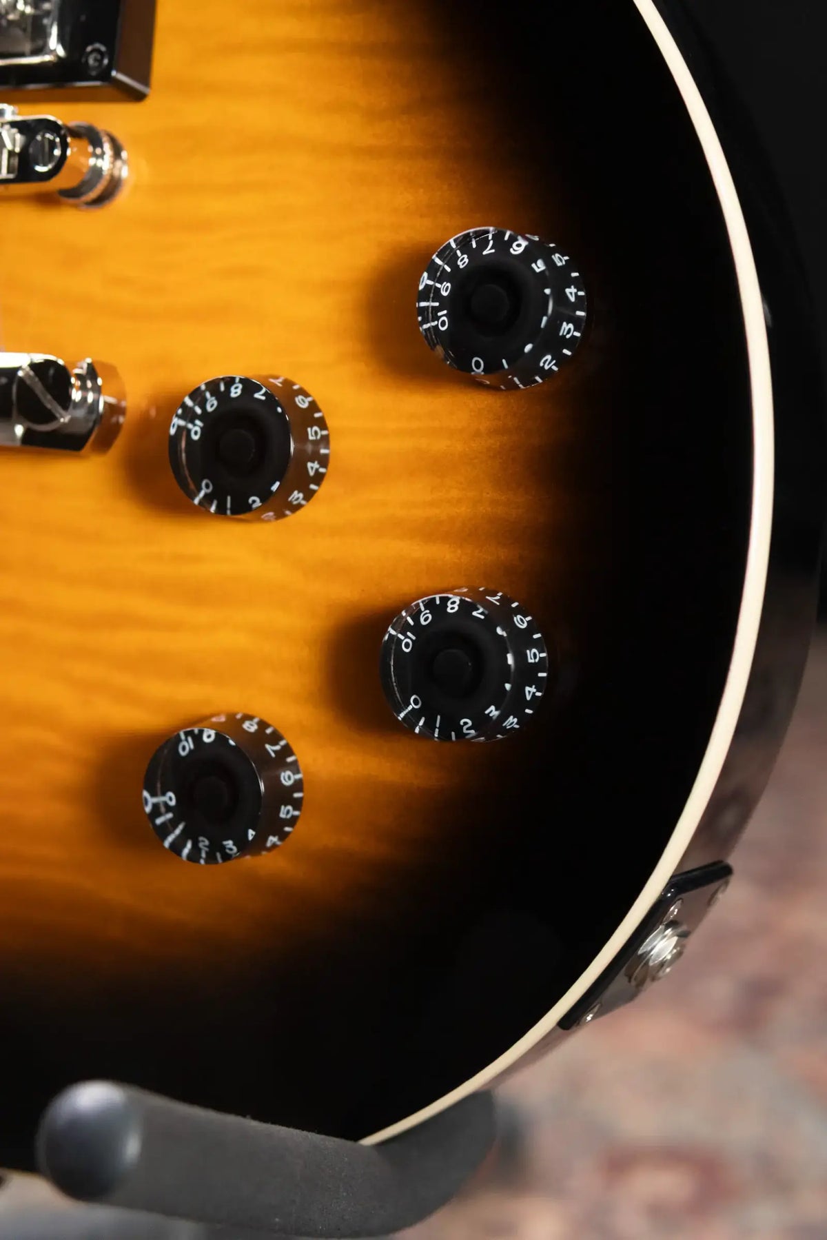 Epiphone Les Paul Tribute Plus Electric Guitar - Vintage Sunburst