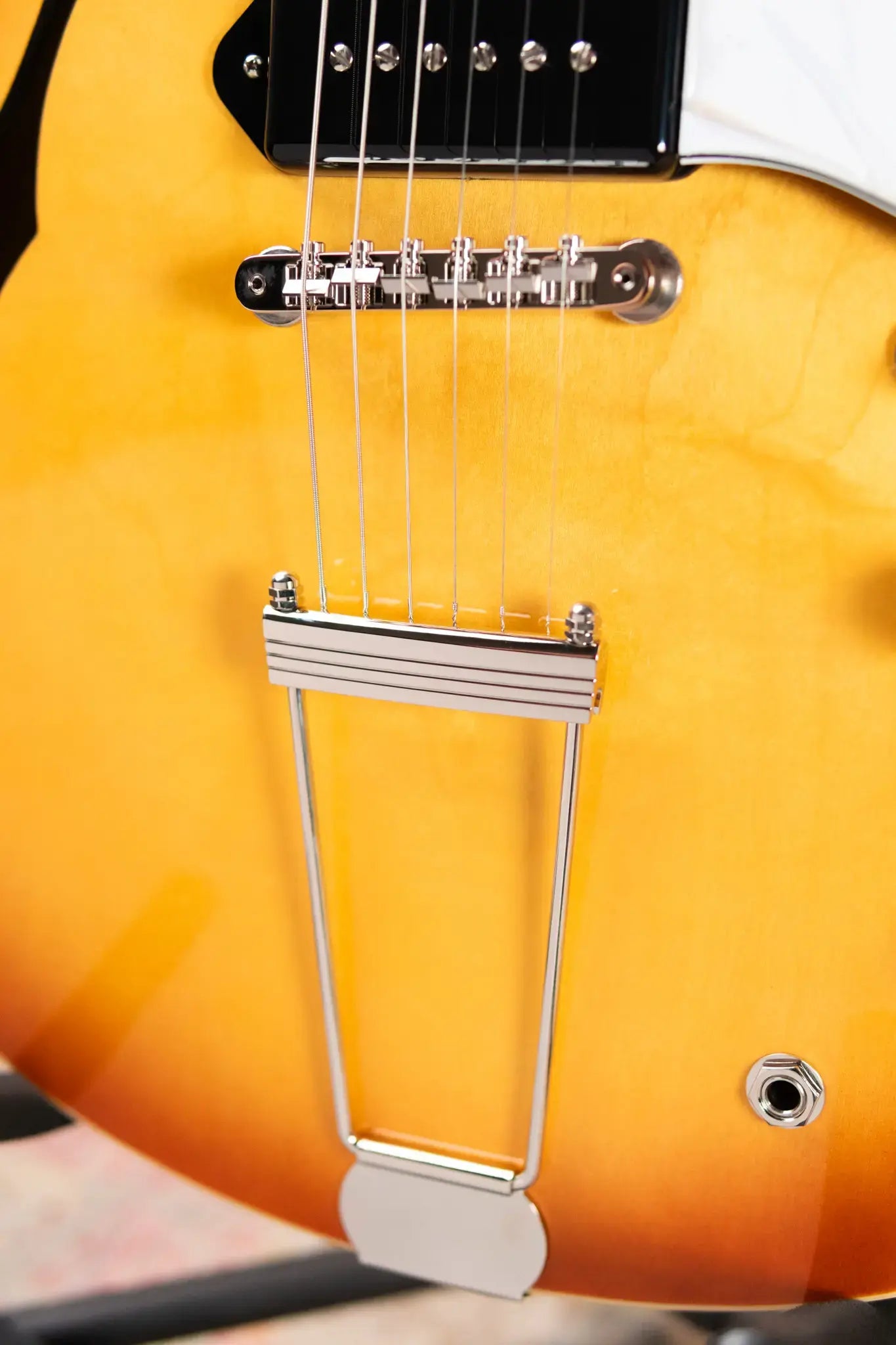 Epiphone USA Casino Hollow Body Electric Guitar - Royal Tan with Hardshell Case