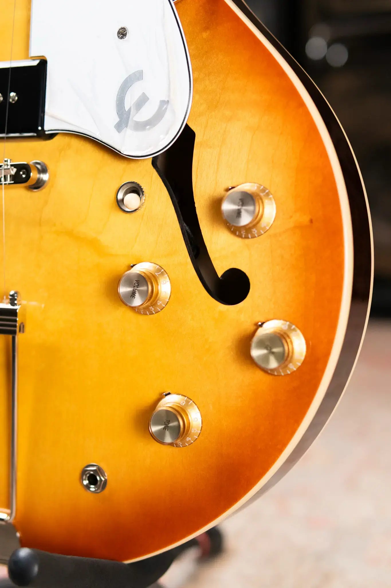 Epiphone USA Casino Hollow Body Electric Guitar - Royal Tan with Hardshell Case