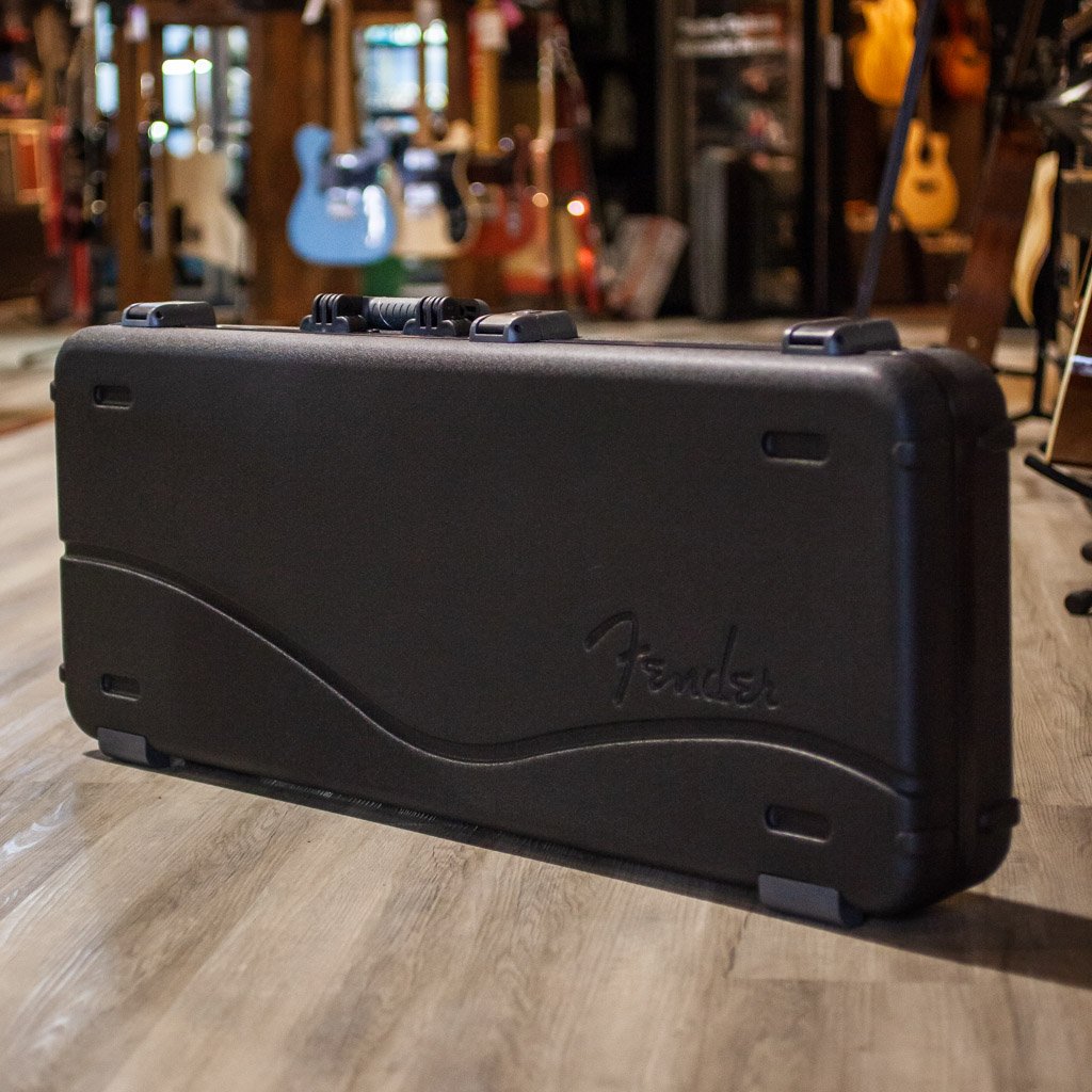 Fender Deluxe Molded Hardshell Case - Black/Grey Interior - Stratocaster/Telecaster