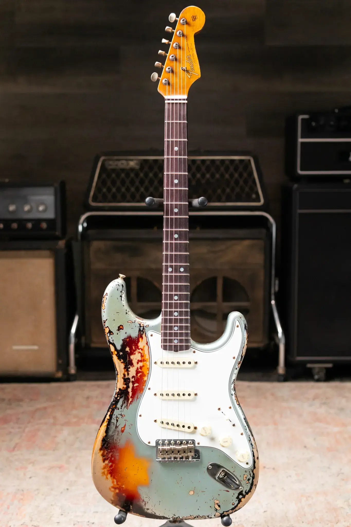 Fender Custom Shop 1965 Stratocaster Super Heavy Relic Electric Guitar - Super Faded Aged Firemist Silver over 3-Color Sunburst with Hardshell Case