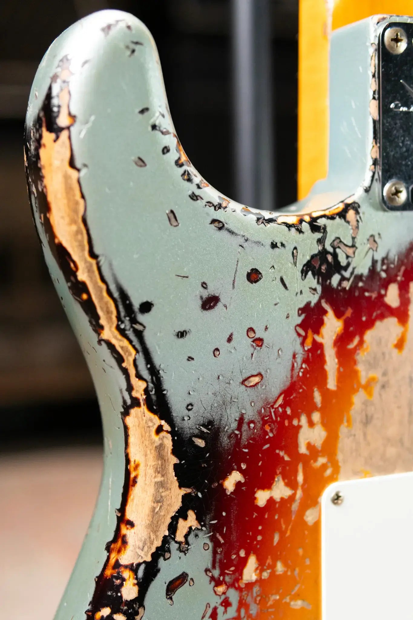 Fender Custom Shop 1965 Stratocaster Super Heavy Relic Electric Guitar - Super Faded Aged Firemist Silver over 3-Color Sunburst with Hardshell Case