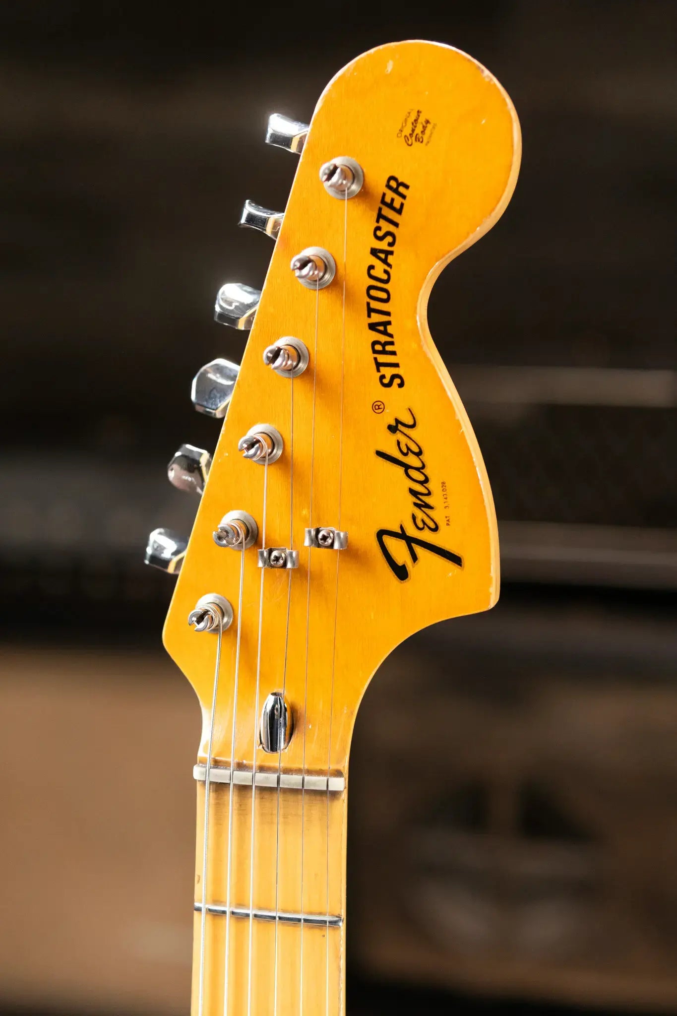 Fender 1975 Traditional Stratocaster Black with Hardshell Case - Used