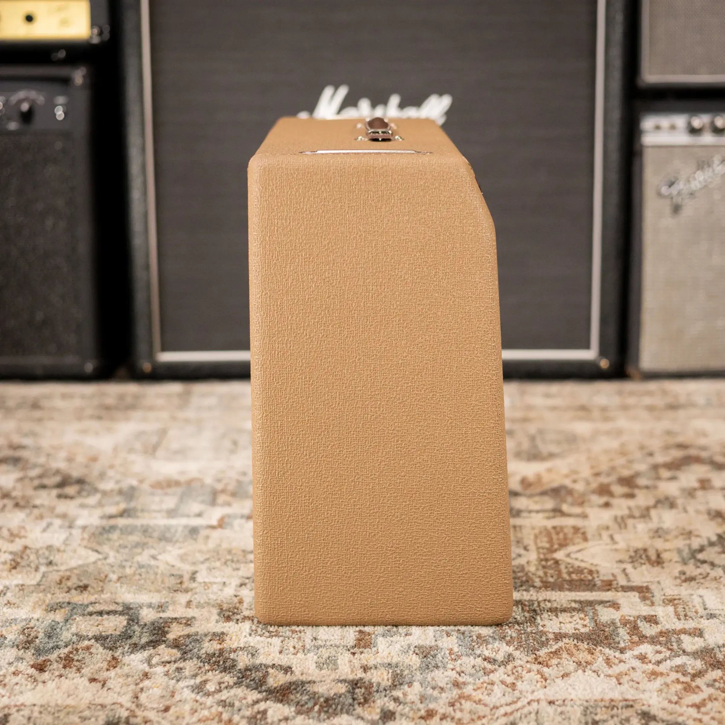 Display Fender '62 Deluxe Amp