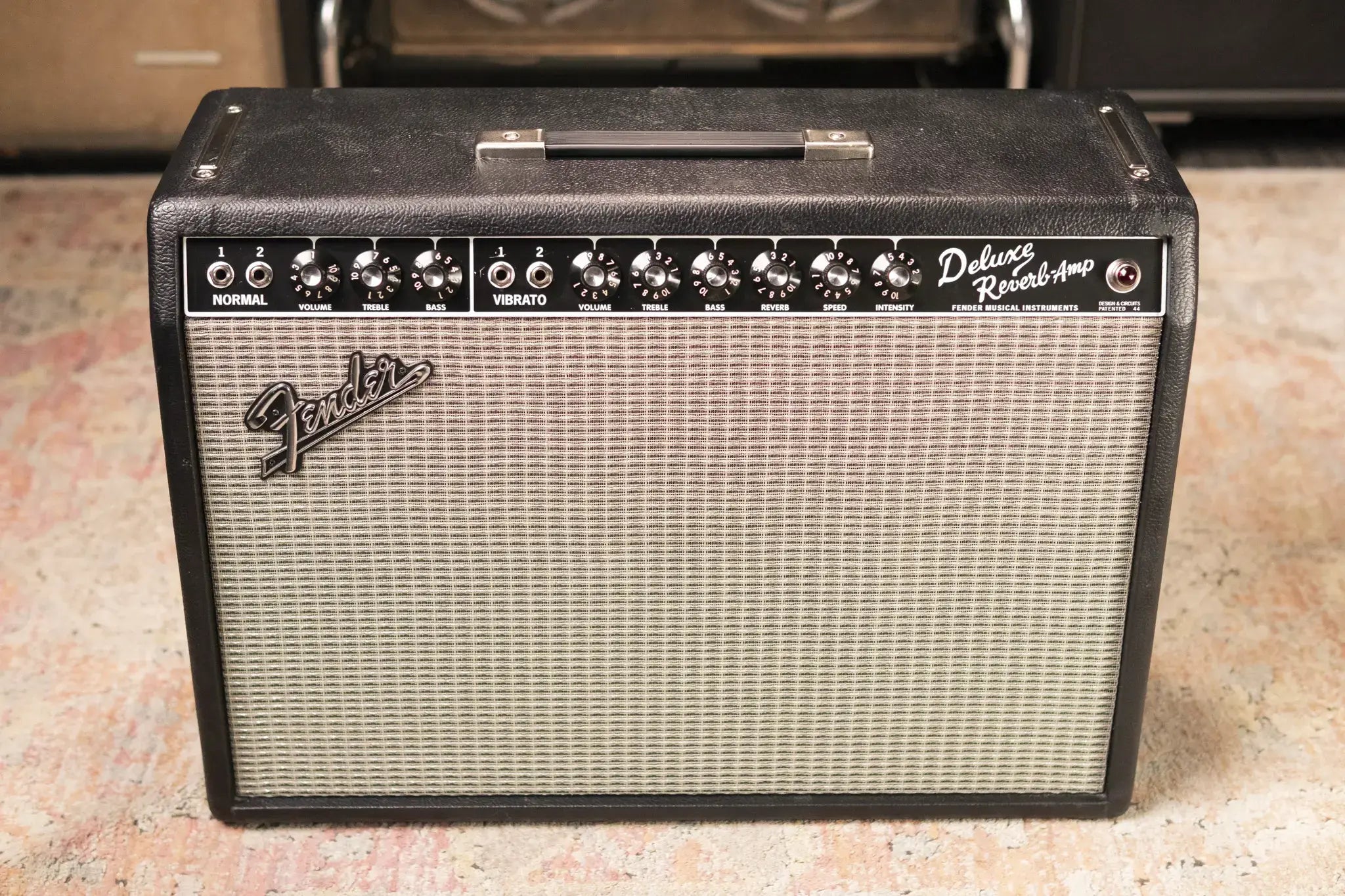 Fender '65 Deluxe Reverb 1x12 Combo Amplifier with Cover - Used