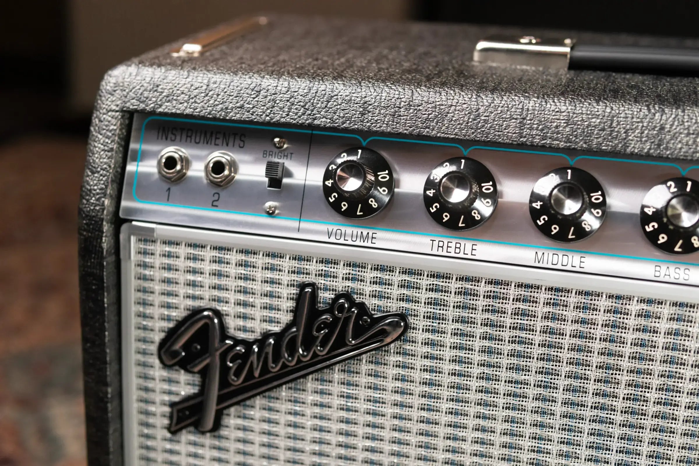Fender ’68 Custom Pro Reverb Pewter Redback - 120V