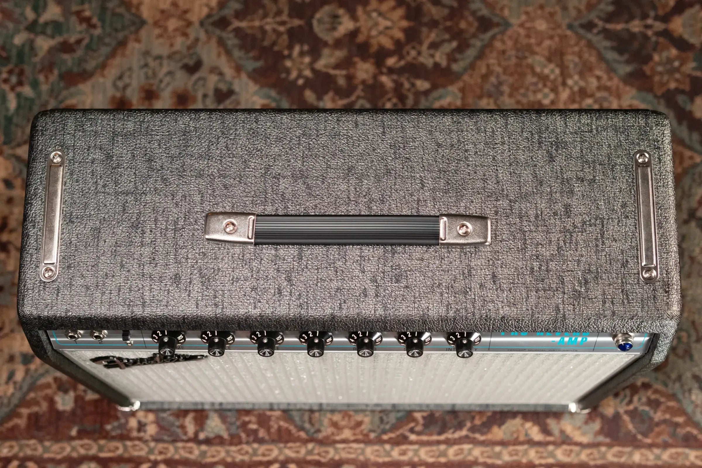 Fender ’68 Custom Pro Reverb Pewter Redback - 120V