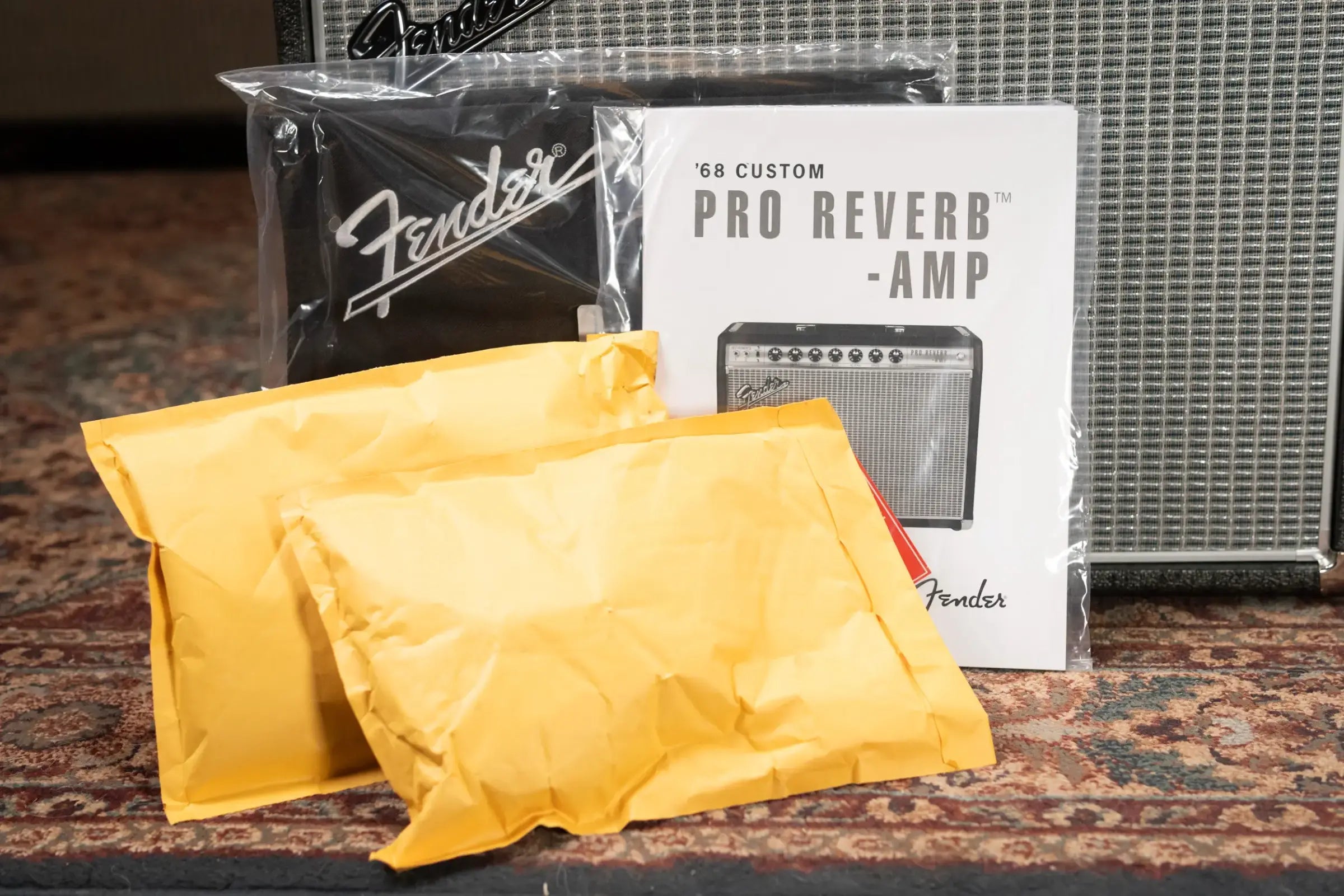 Fender ’68 Custom Pro Reverb Pewter Redback - 120V