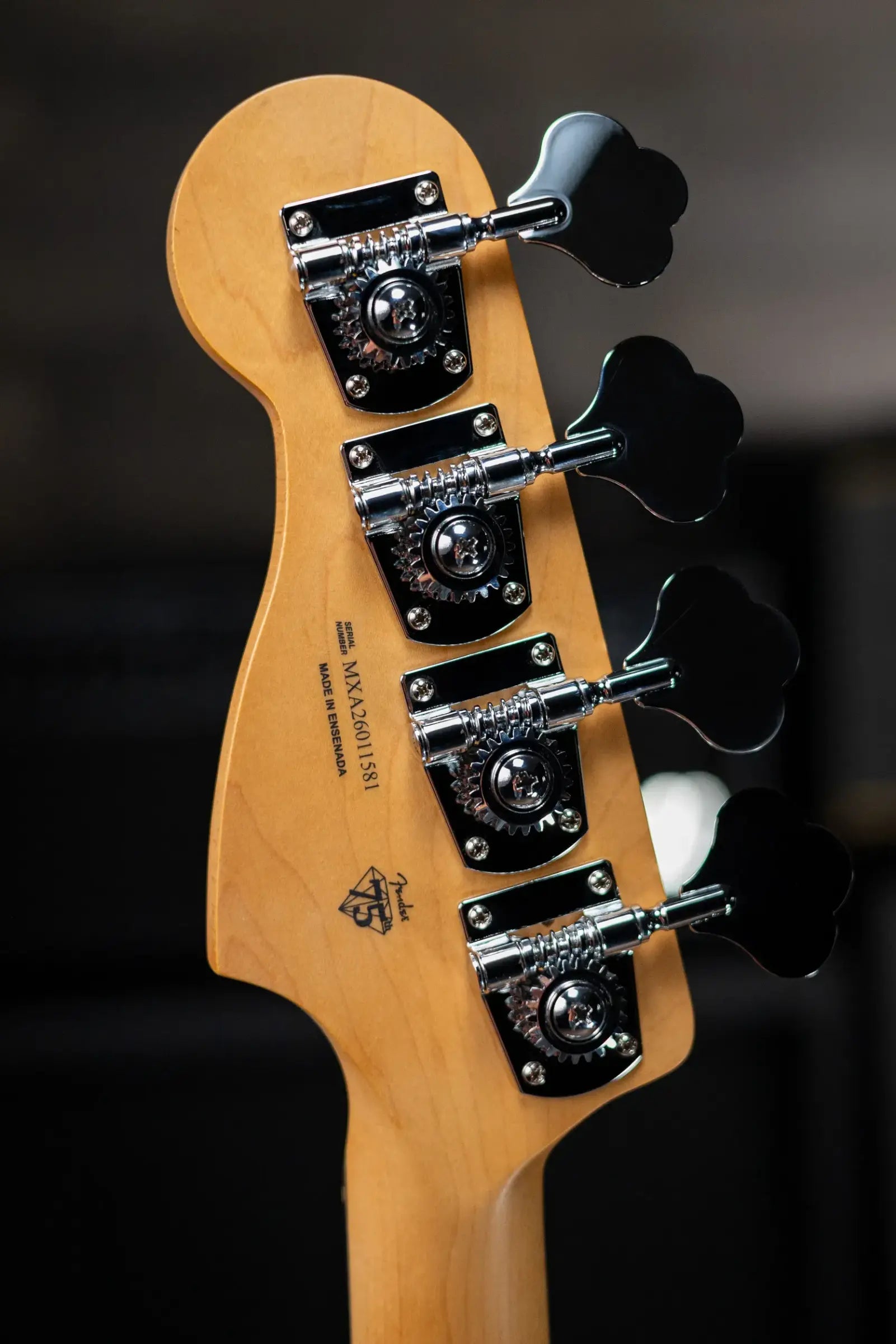 Fender 75th Anniversary Player II Precision Bass - Daphne Blue