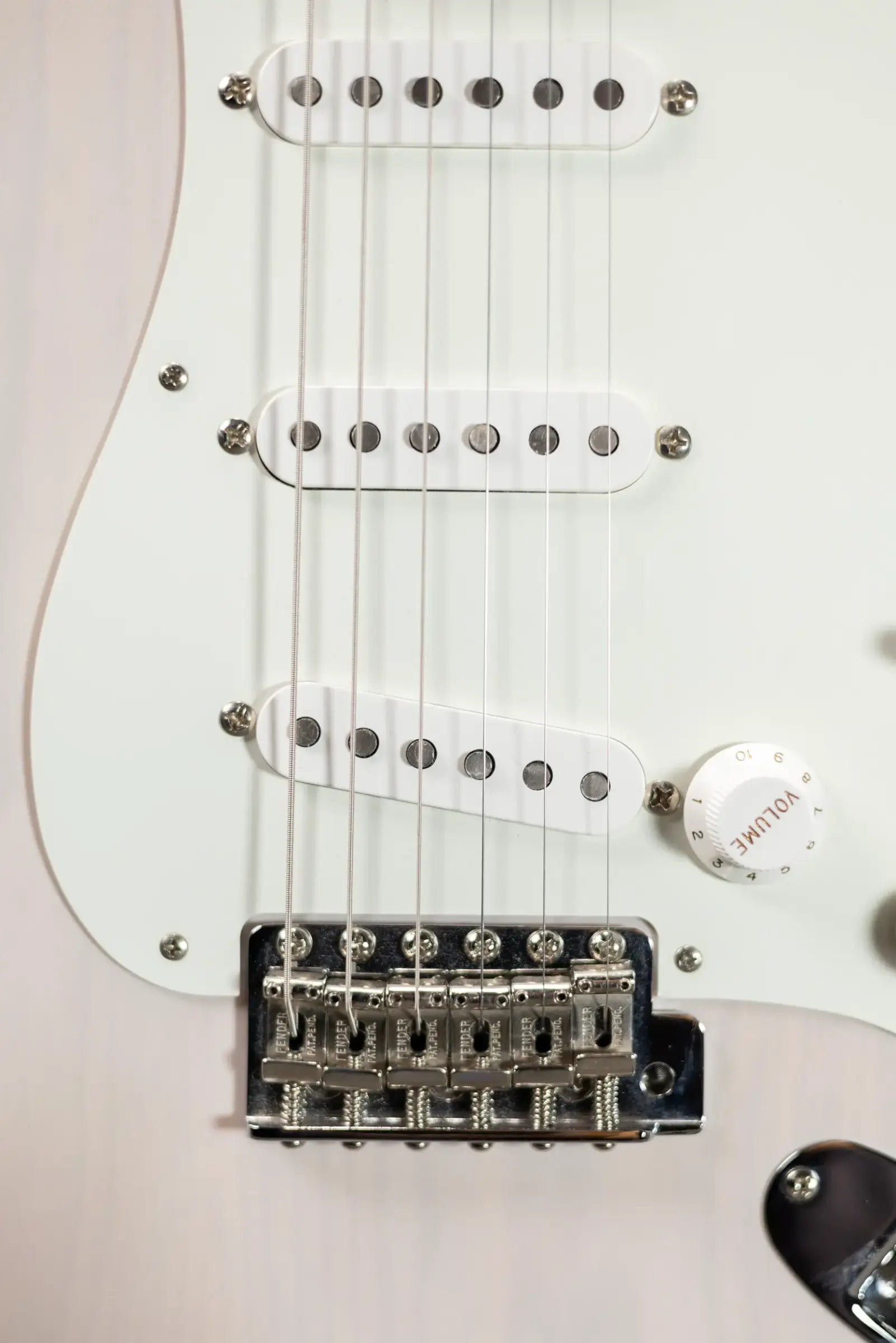 Fender American Original '50s Stratocaster Electric Guitar - White Blonde with Hardshell Case - Used