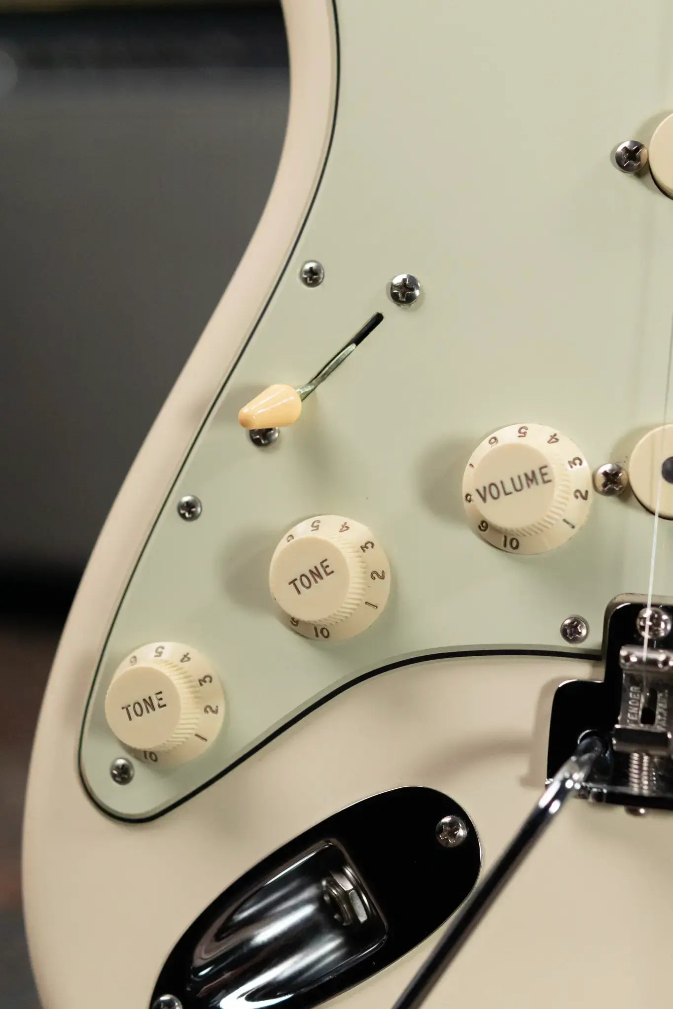 Fender American Original '60s Stratocaster Left-Handed Electric Guitar - Olympic White with Hardshell Case - Used