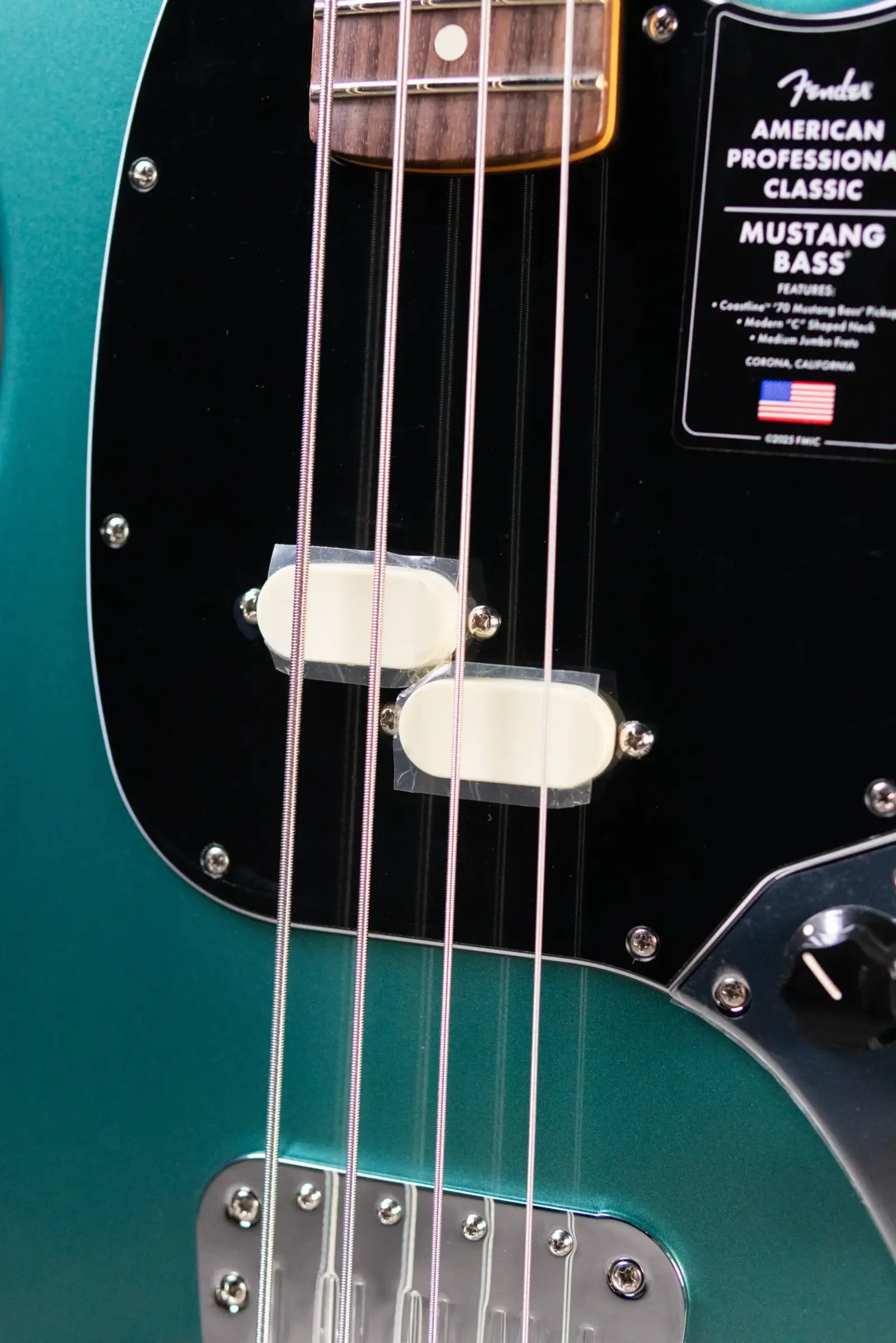 Fender American Professional Classic Mustang Bass - Faded Sherwood Green Metallic with Gig Bag
