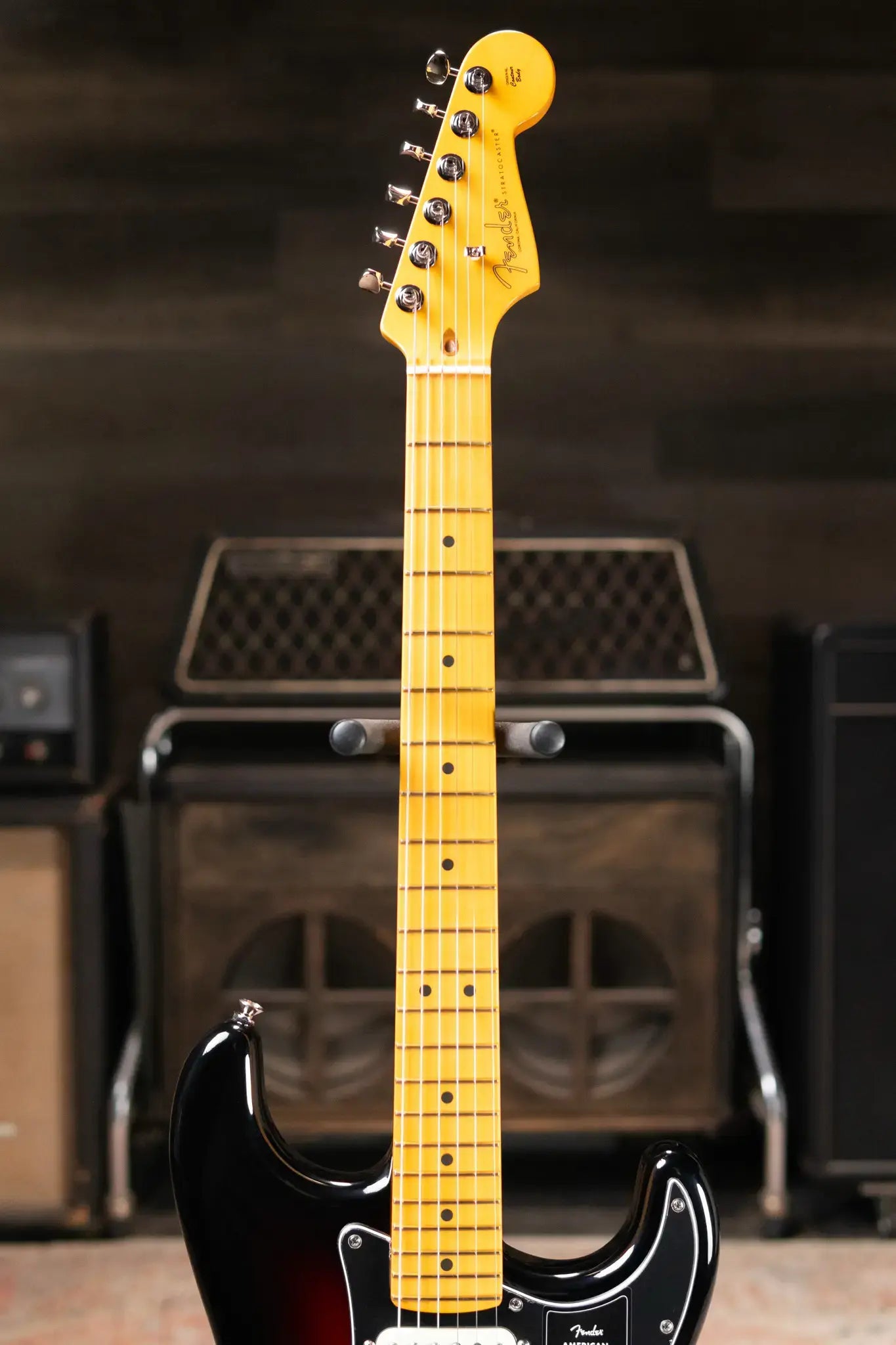 Fender American Professional Classic Stratocaster Electric Guitar - 3-Color Sunburst with Gig Bag