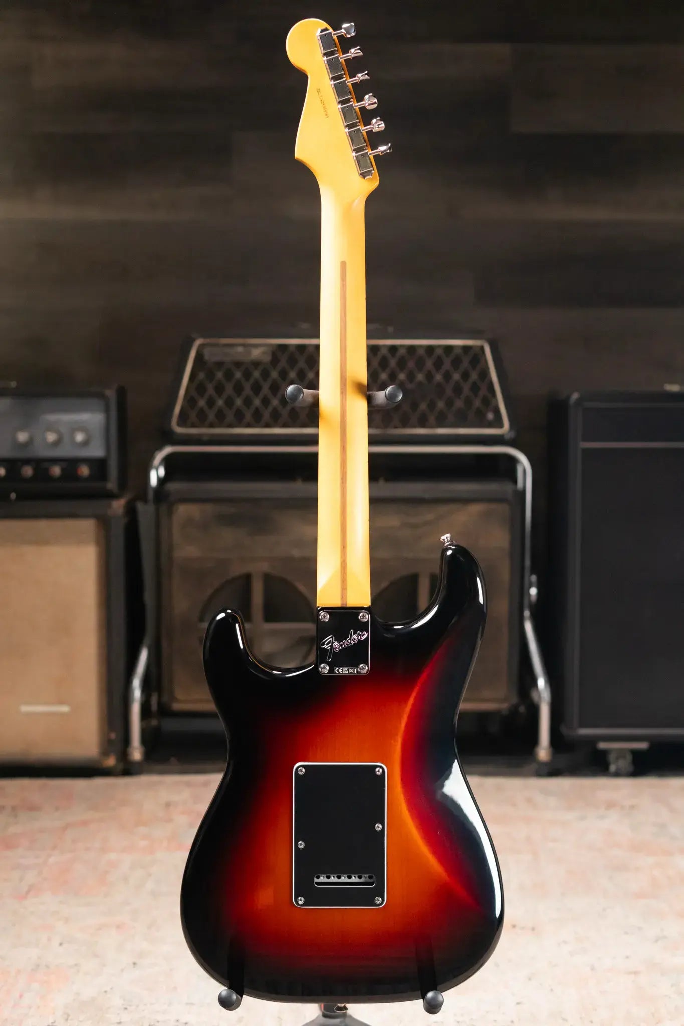 Fender American Professional Classic Stratocaster Electric Guitar - 3-Color Sunburst with Gig Bag