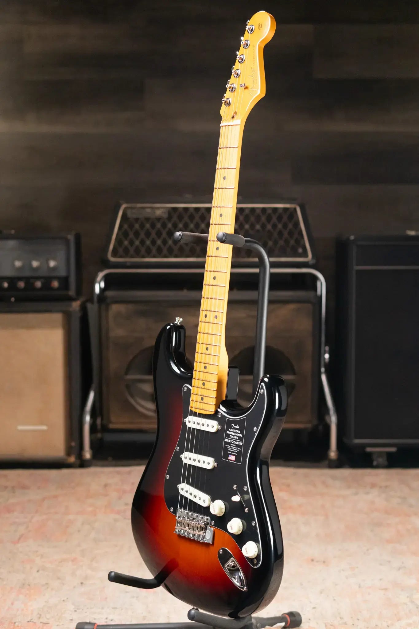 Fender American Professional Classic Stratocaster Electric Guitar - 3-Color Sunburst with Gig Bag