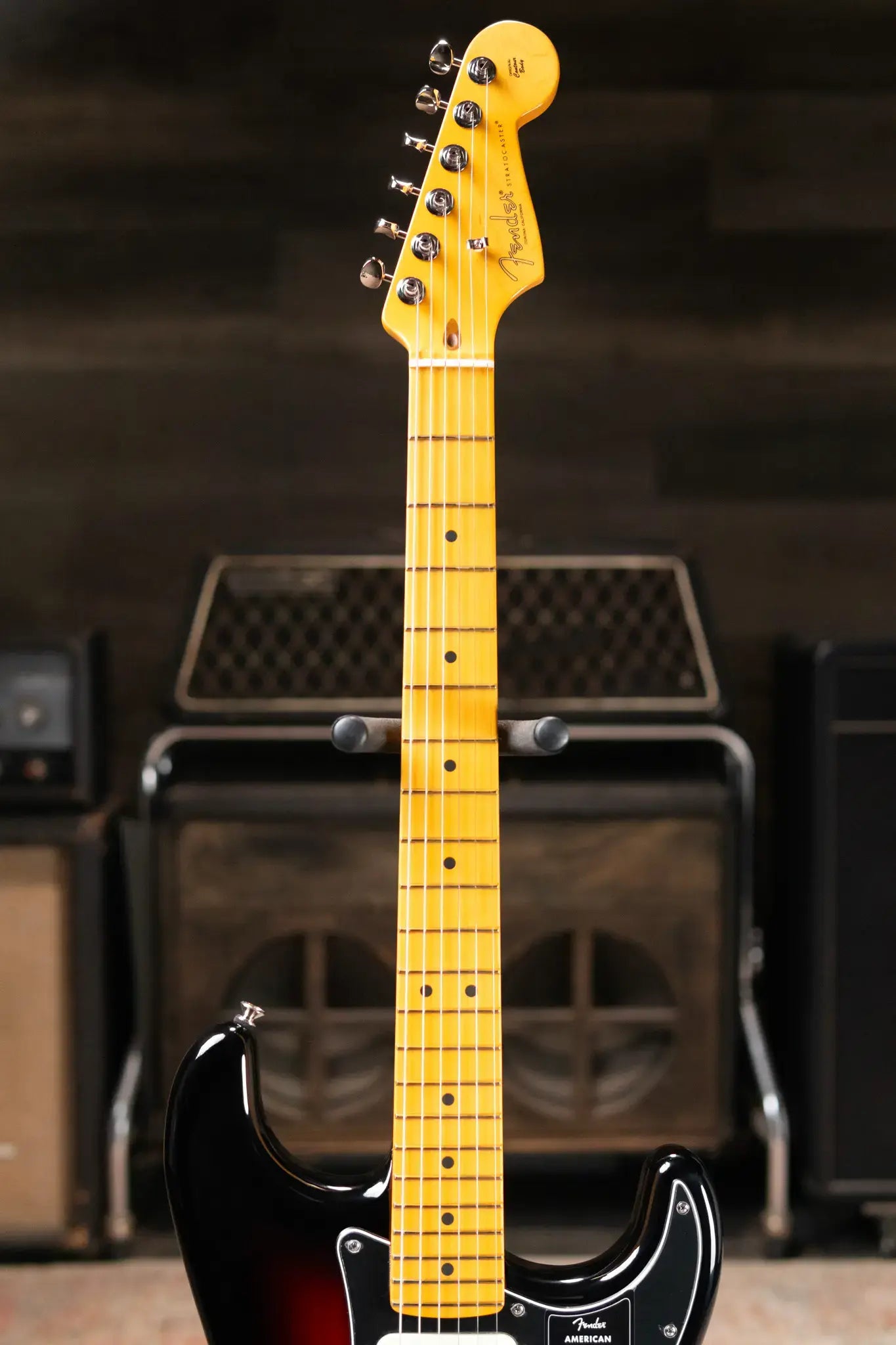 Fender American Professional Classic Stratocaster HSS Electric Guitar - 3-Color Sunburst with Gig Bag