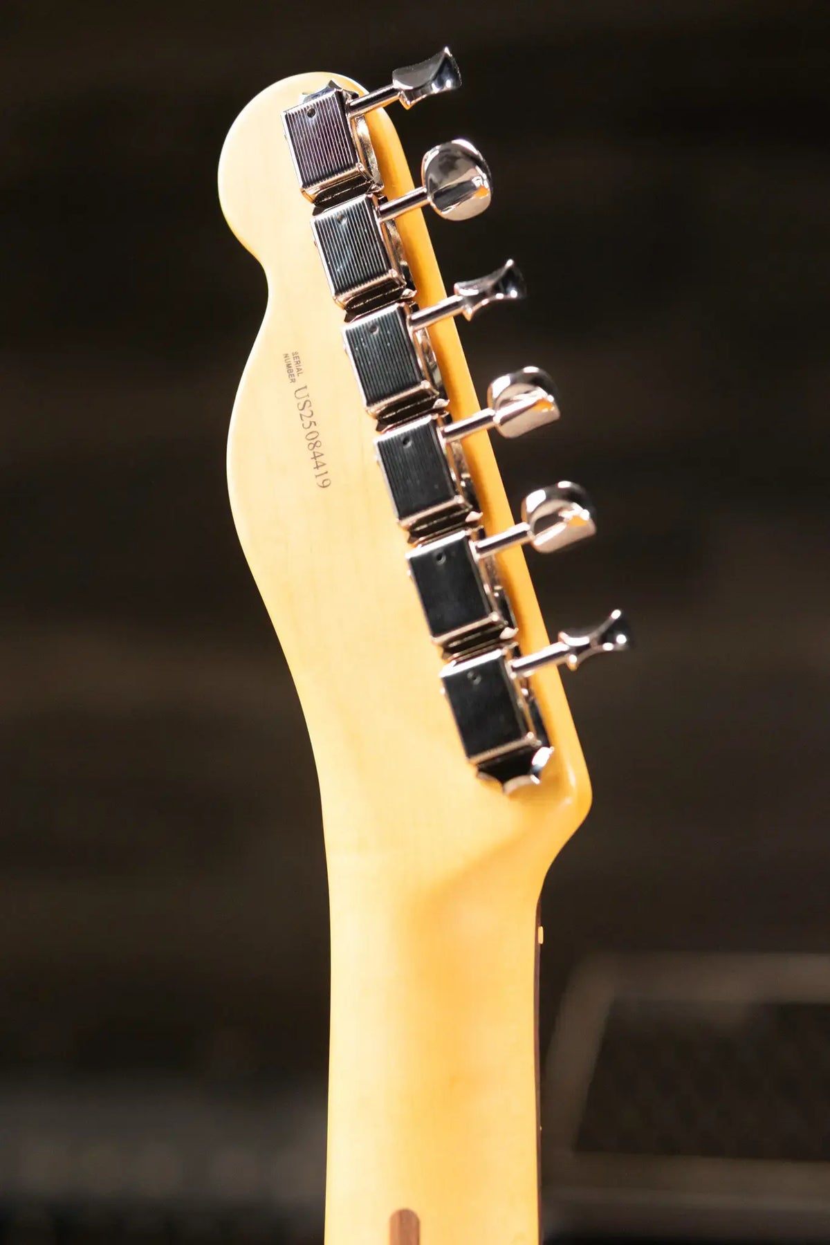 Fender American Professional Classic Telecaster Electric Guitar - 3-Color Sunburst with Gig Bag - Demo