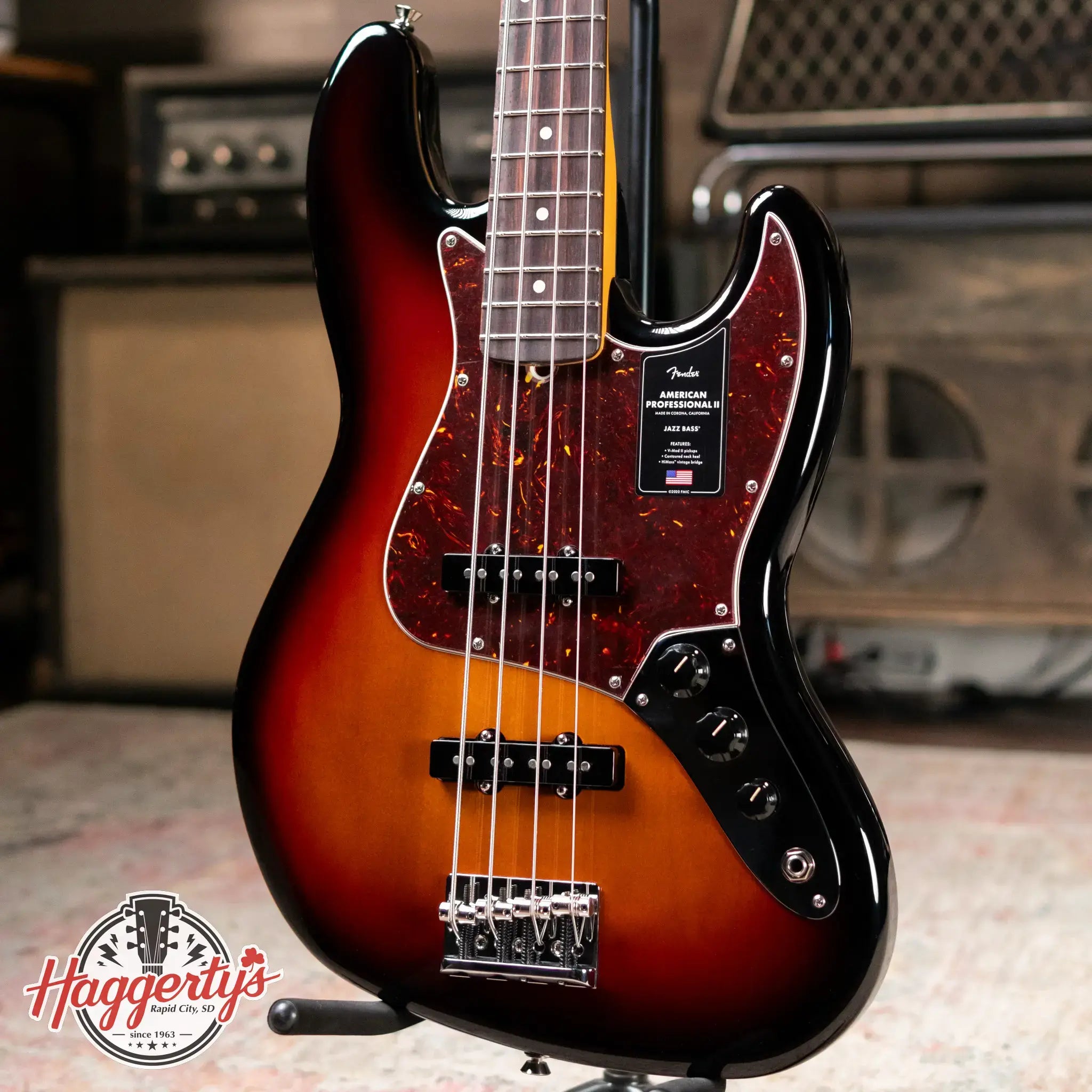 Fender American Professional II Jazz Bass Rosewood Fingerboard 3 Color Sunburst with Hardshell Case 67589feb66326