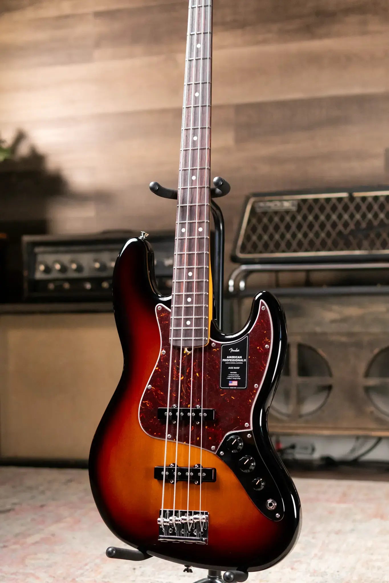 Fender American Professional II Jazz Bass Rosewood Fingerboard - 3-Color Sunburst with Hardshell Case