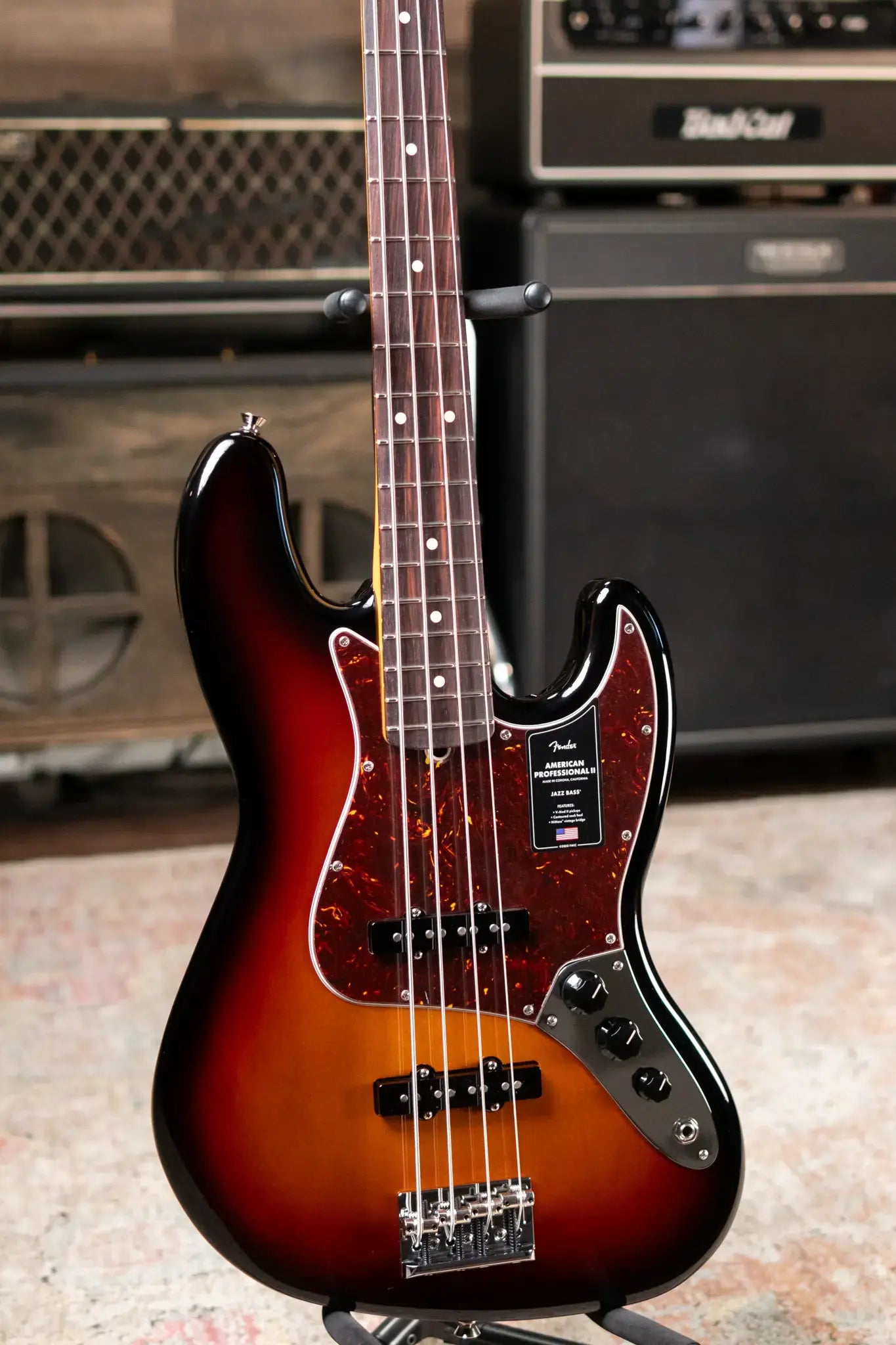 Fender American Professional II Jazz Bass Rosewood Fingerboard - 3-Color Sunburst with Hardshell Case