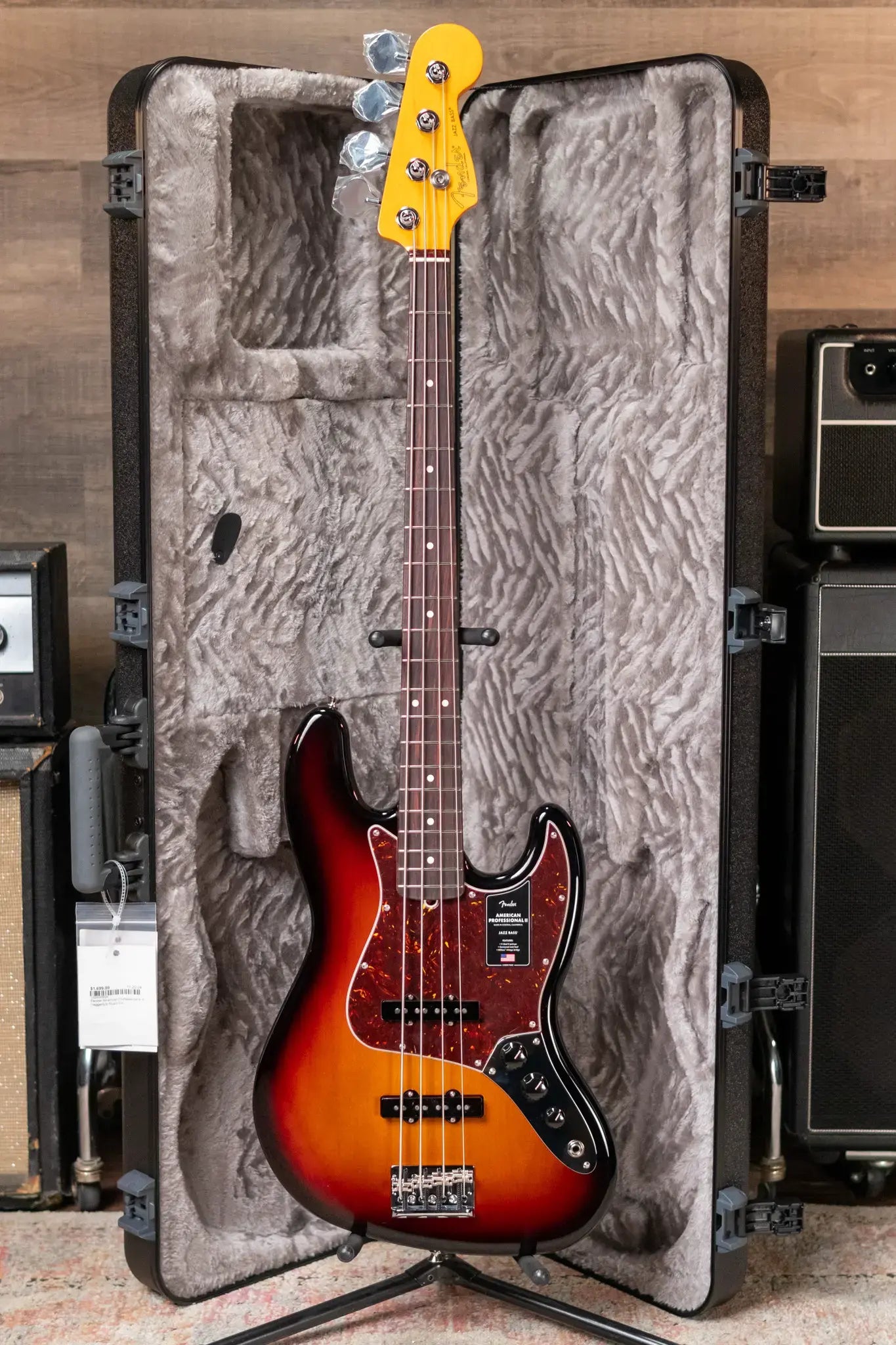 Fender American Professional II Jazz Bass Rosewood Fingerboard - 3-Color Sunburst with Hardshell Case