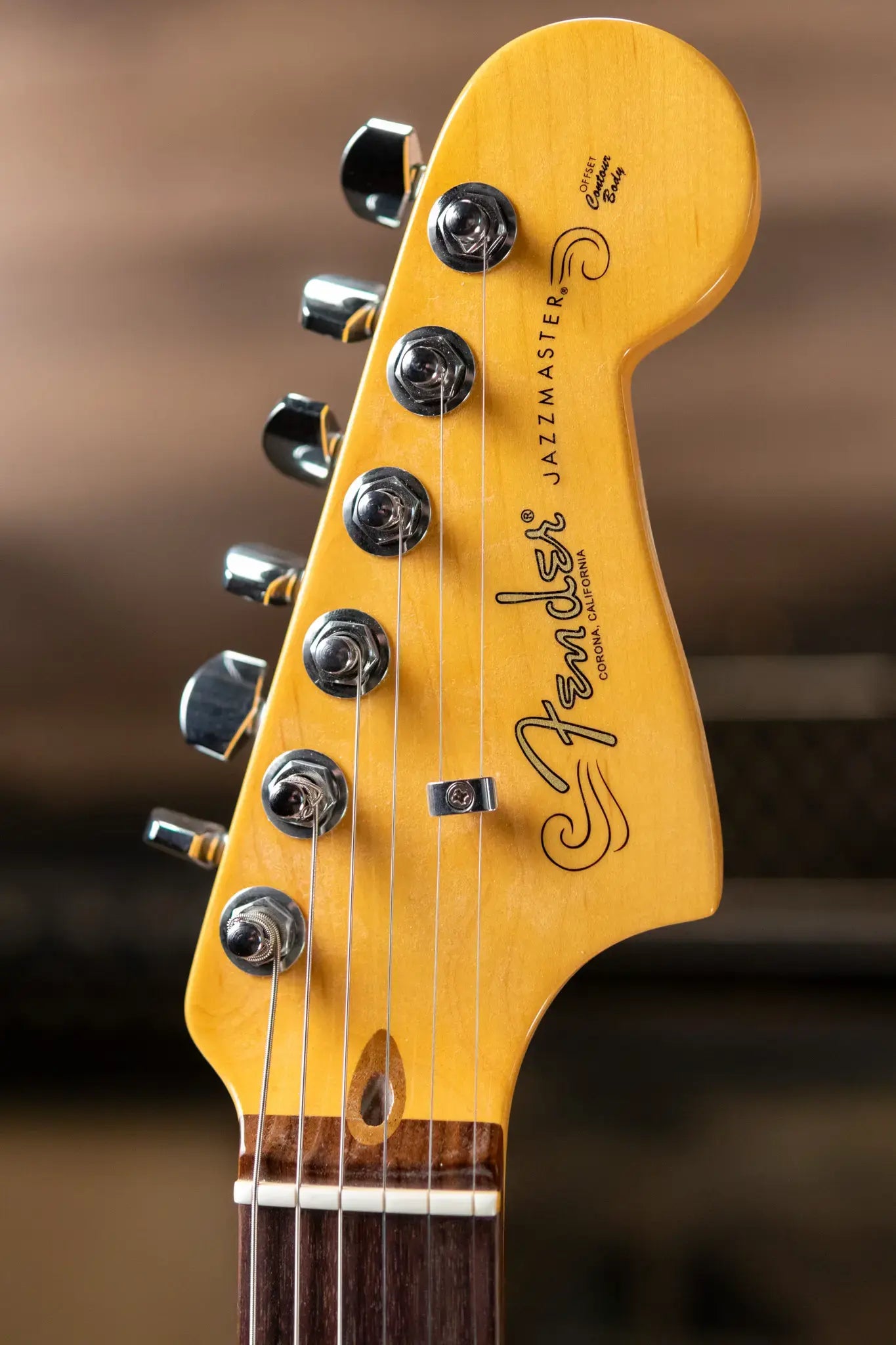 Fender American Professional II Jazzmaster Rosewood Fingerboard - 3-Color Sunburst with Hardshell Case