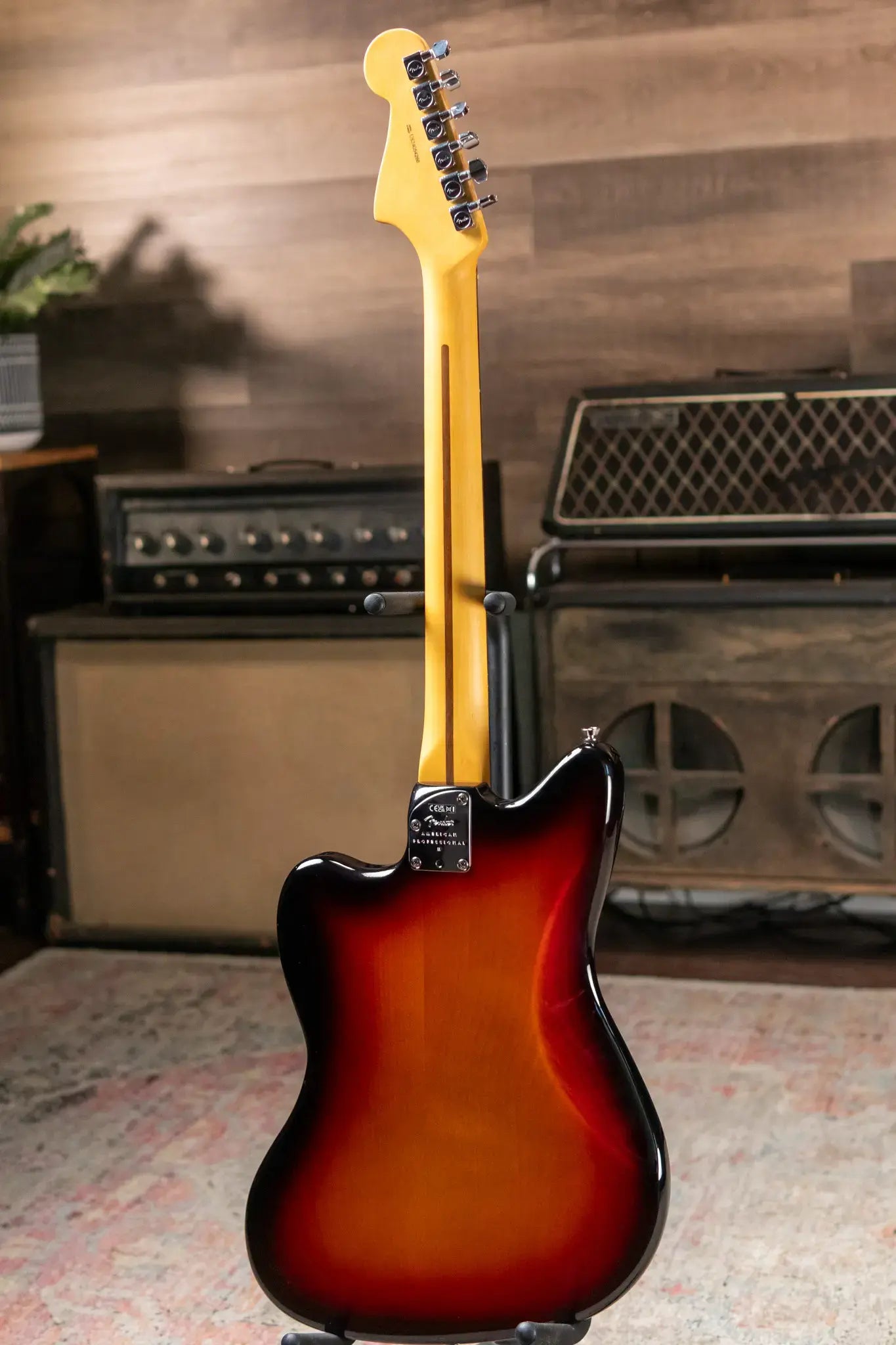 Fender American Professional II Jazzmaster Rosewood Fingerboard - 3-Color Sunburst with Hardshell Case