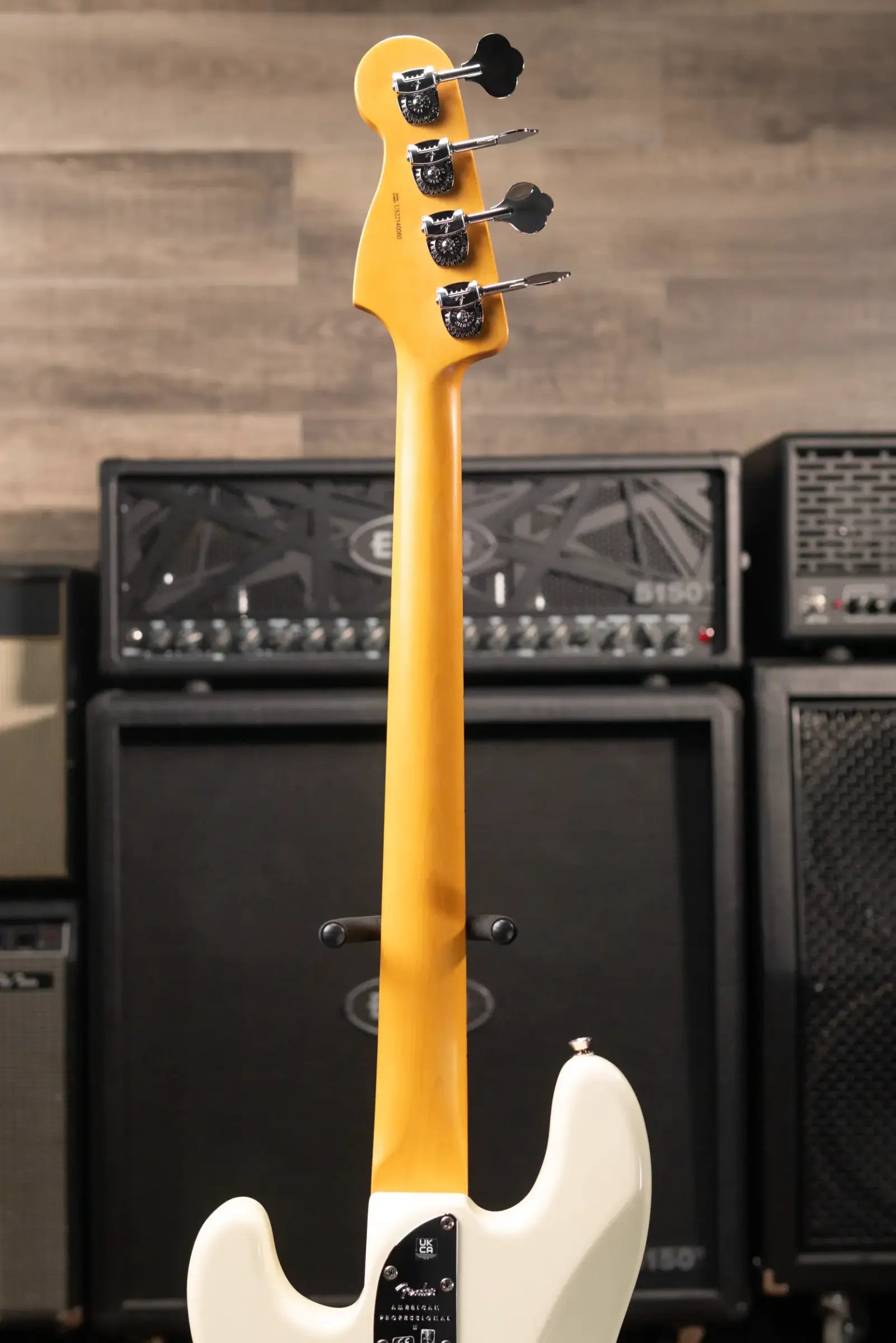 Fender American Professional II Precision Bass®, Maple Fingerboard, Olympic White - Deluxe Molded Case - Used
